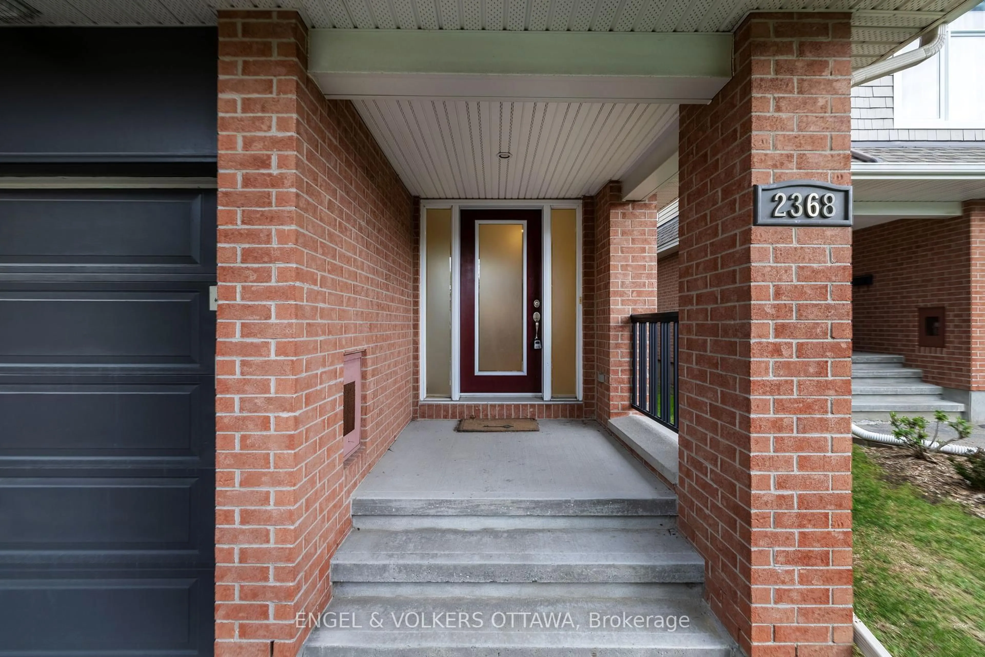 Unknown for 2368 Virginia Dr, Ottawa Ontario K1H 6S2