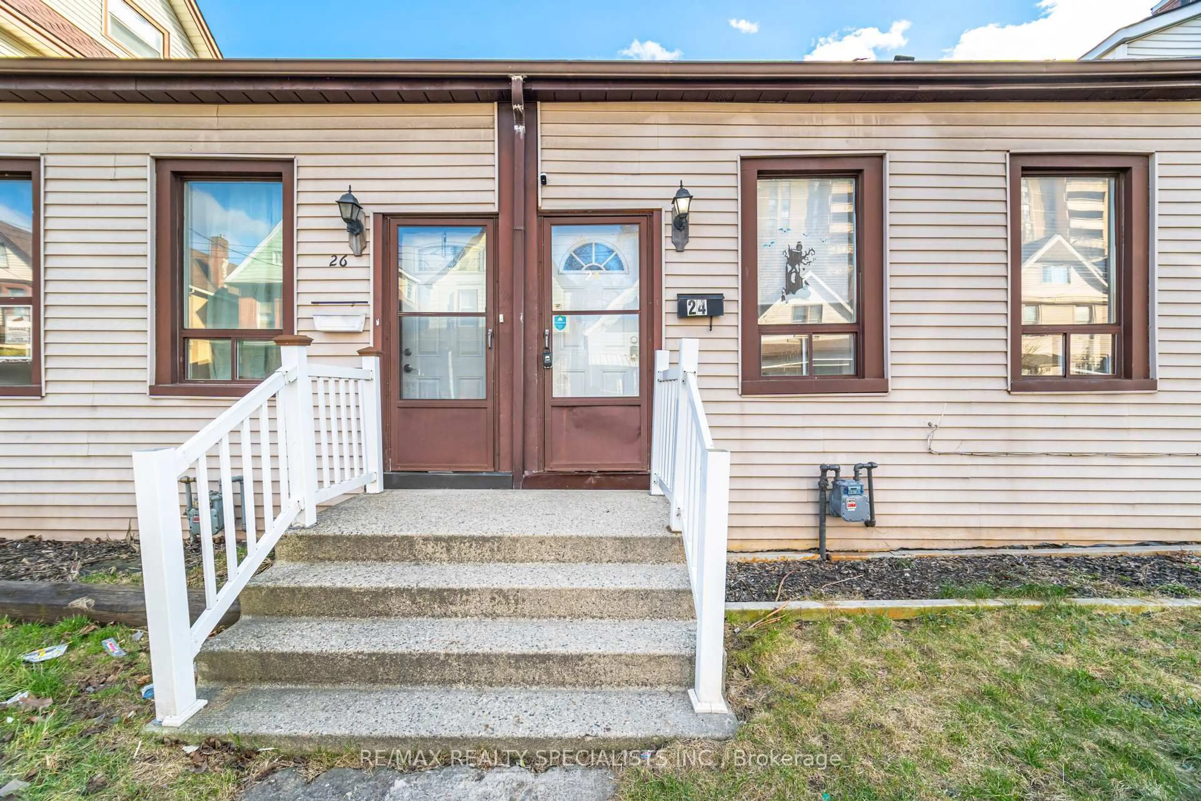 Unknown for 24 Harvey St, Hamilton Ontario L8L 2L8