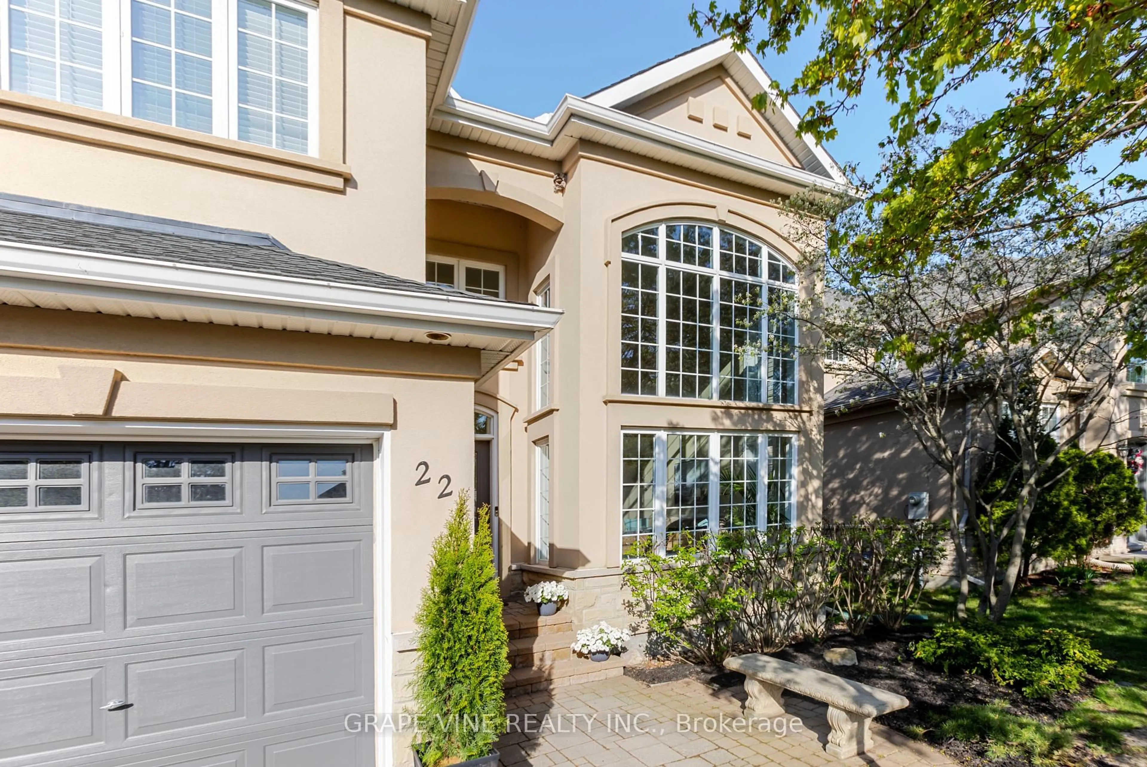 Unknown for 22 Blackshire Circ, Ottawa Ontario K2J 5L8