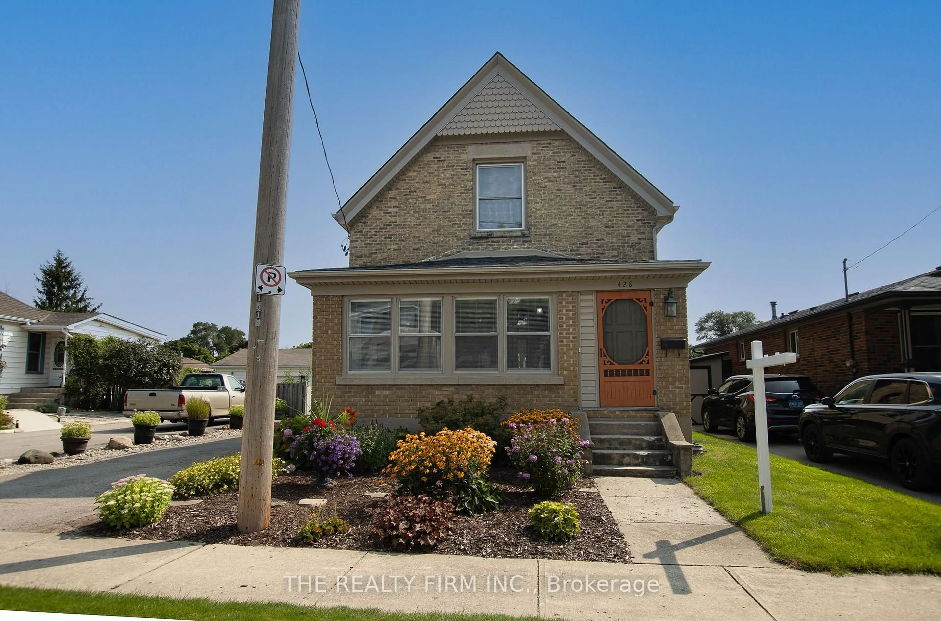 Unknown for 428 Saul St, London East Ontario N5W 4T5