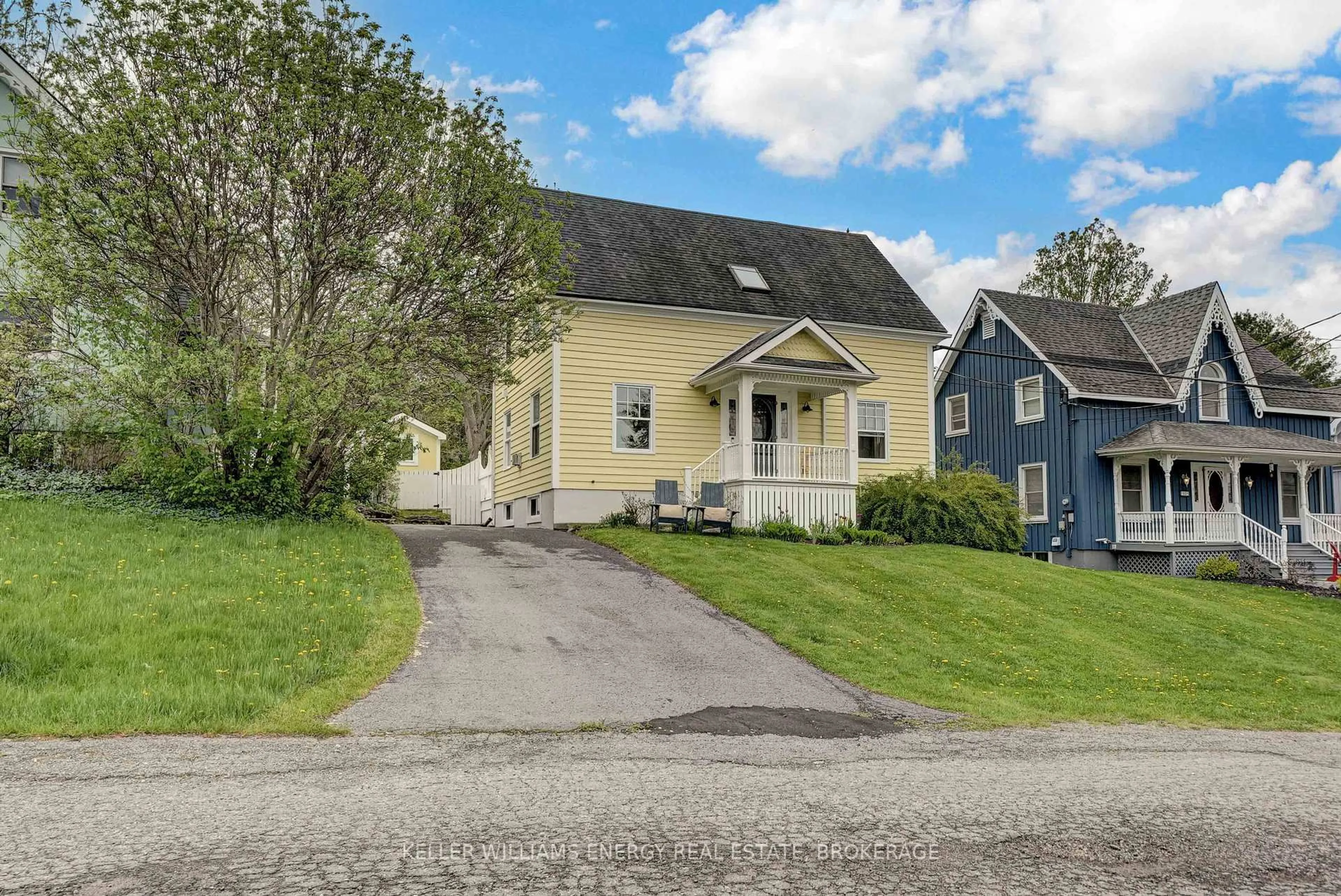 A pic from outside/outdoor area/front of a property/back of a property/a pic from drone, street for 15 CUMBERLAND St, Prince Edward County Ontario K0K 2T0