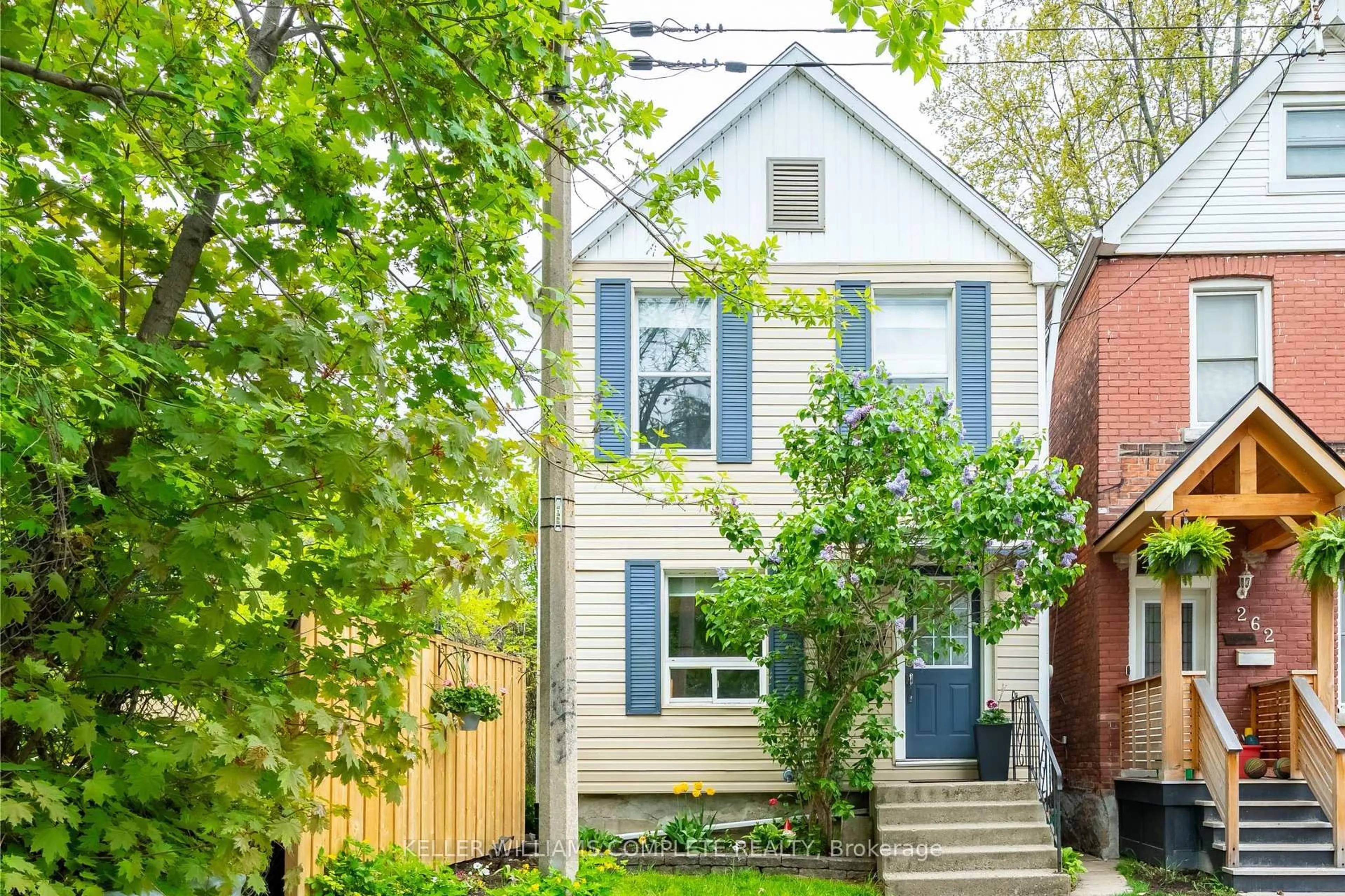 Home with brick exterior material, street for 264 Holton Ave, Hamilton Ontario L8M 2L9