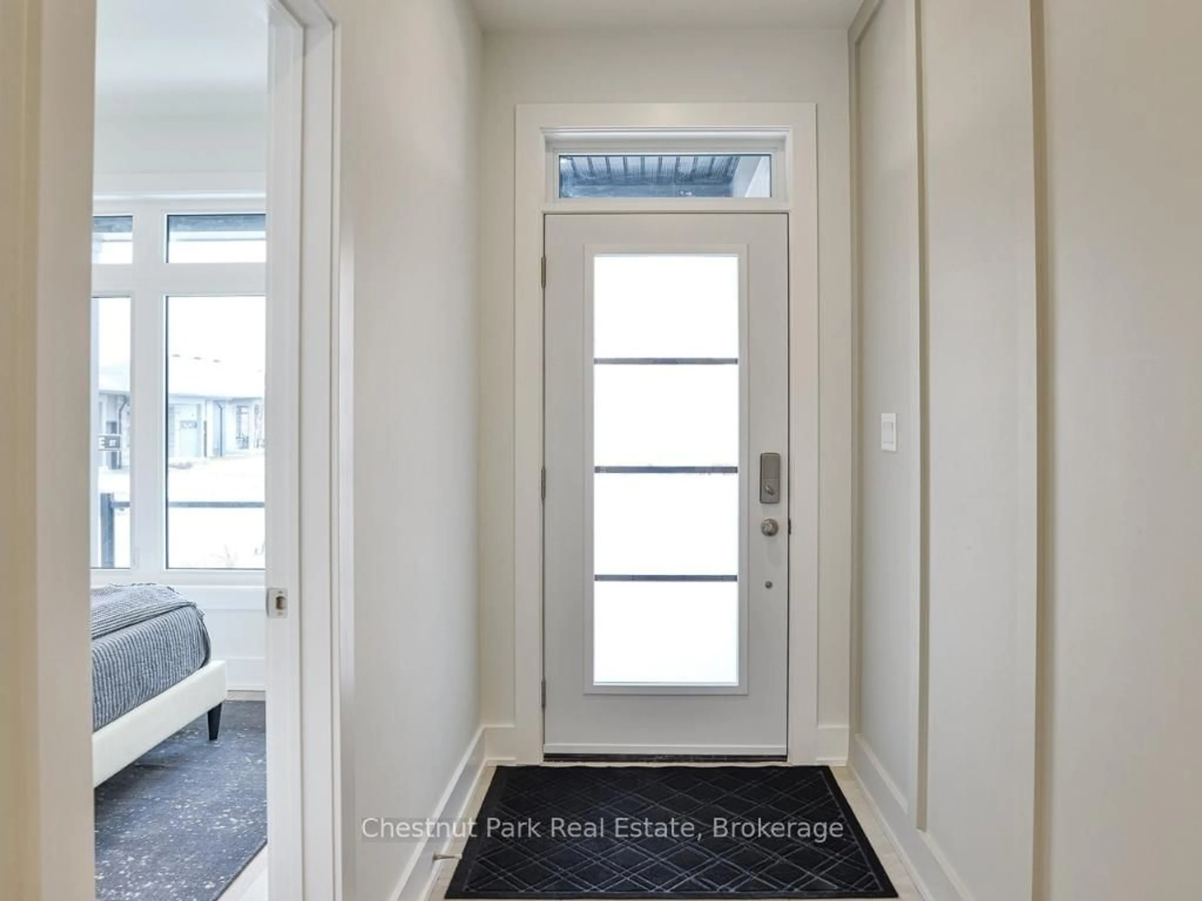 Indoor entryway for 2 BLACK SPRUCE St, Huntsville Ontario P1H 1M3