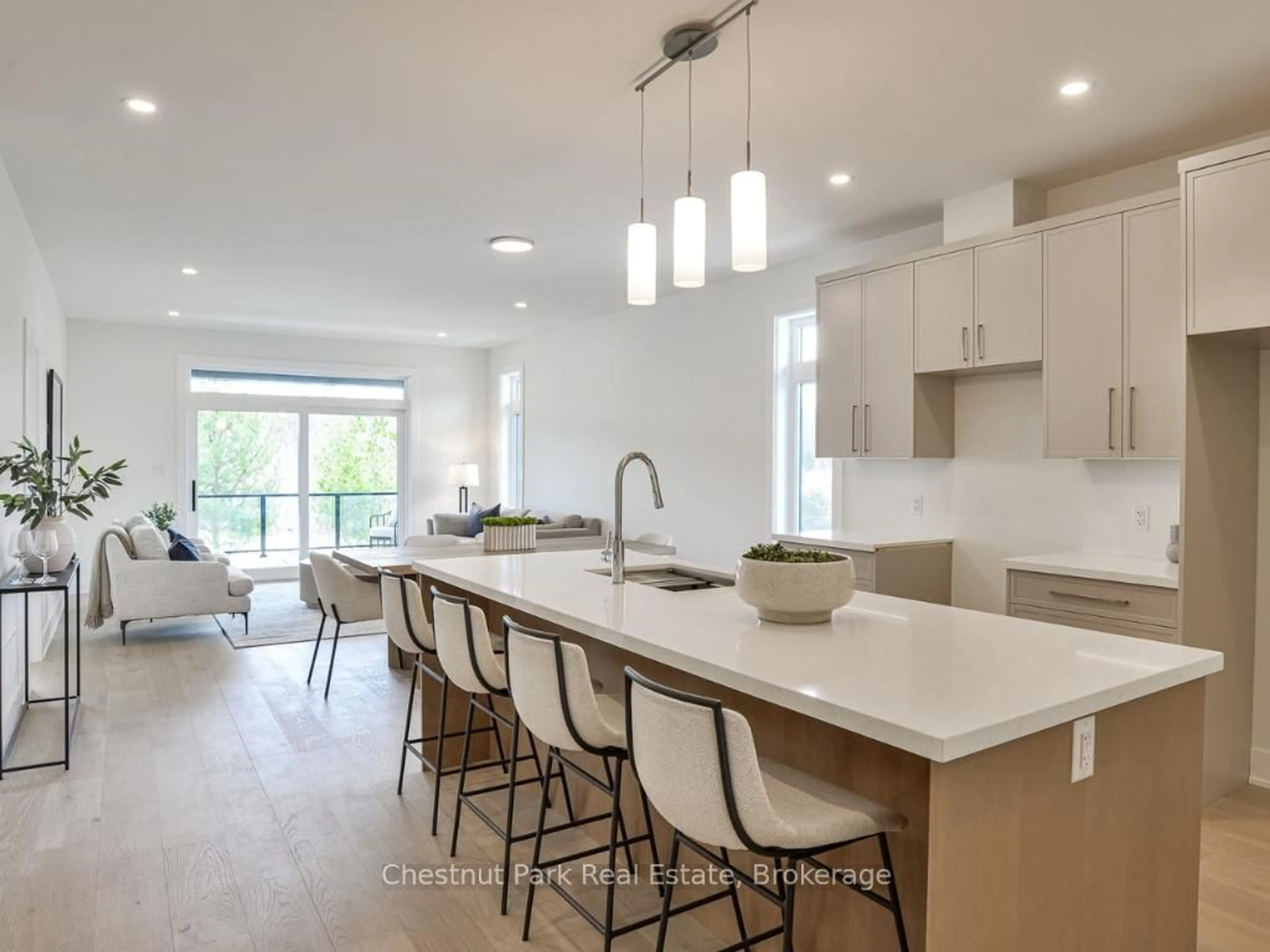 Open concept kitchen, unknown for 2 BLACK SPRUCE St, Huntsville Ontario P1H 1M3
