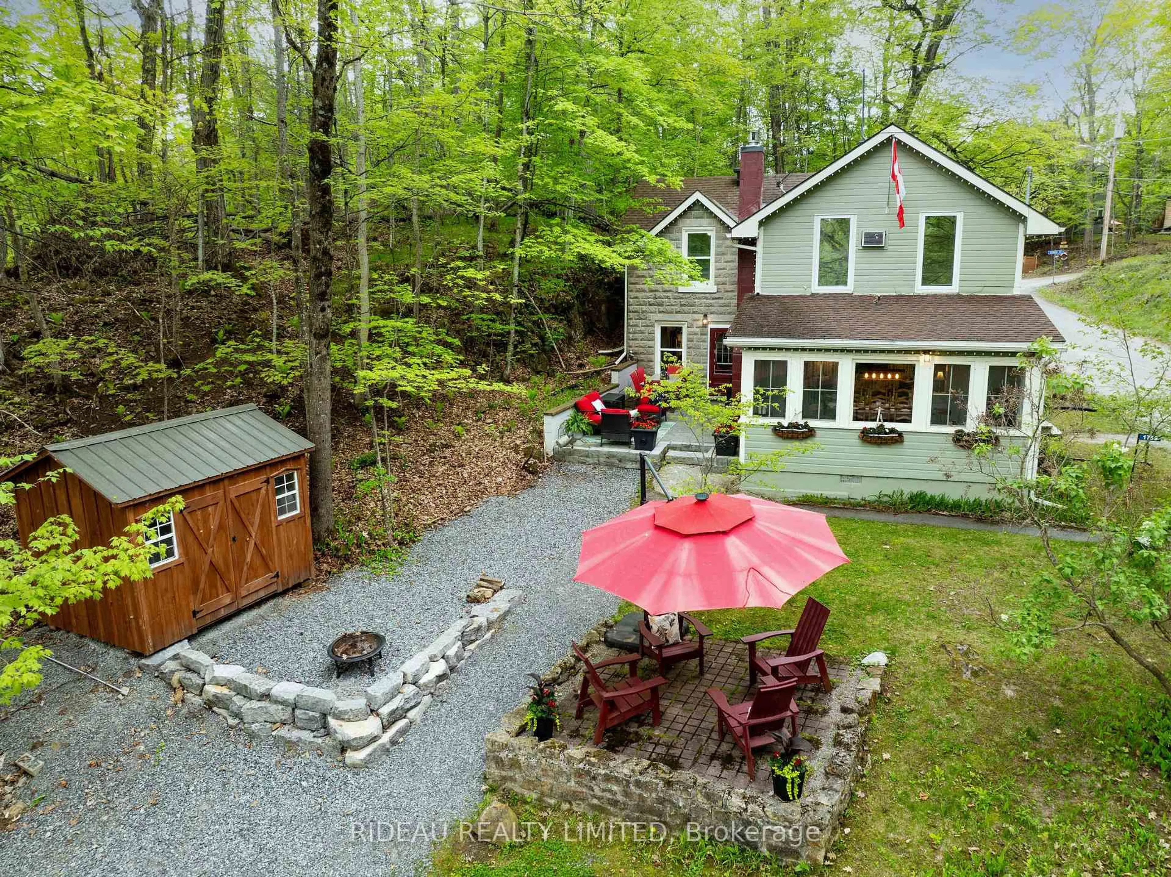 A pic from outside/outdoor area/front of a property/back of a property/a pic from drone, unknown for 1759 Opinicon Rd, Rideau Lakes Ontario K0G 1E0