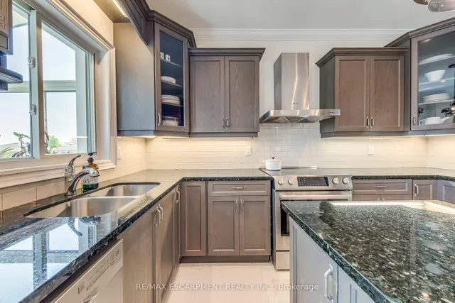 Additional property image - 12 Riva Crt