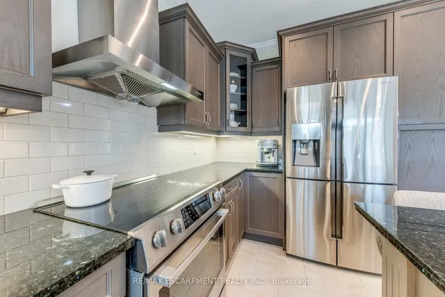 Additional property image - 12 Riva Crt