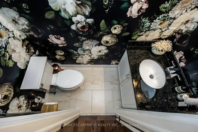 Additional property image - 12 Riva Crt