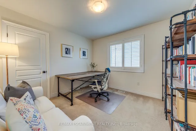 Additional property image - 12 Riva Crt