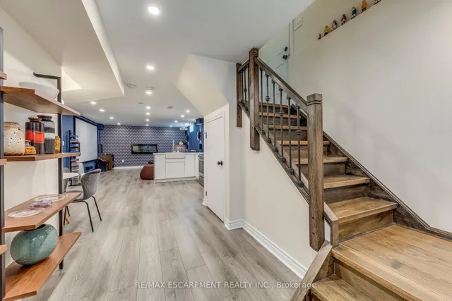 Additional property image - 12 Riva Crt