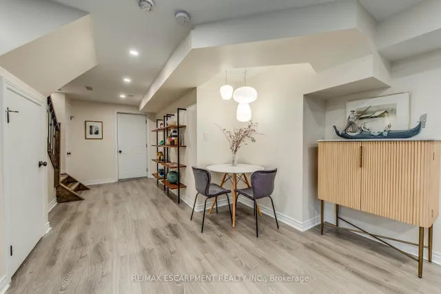 Additional property image - 12 Riva Crt