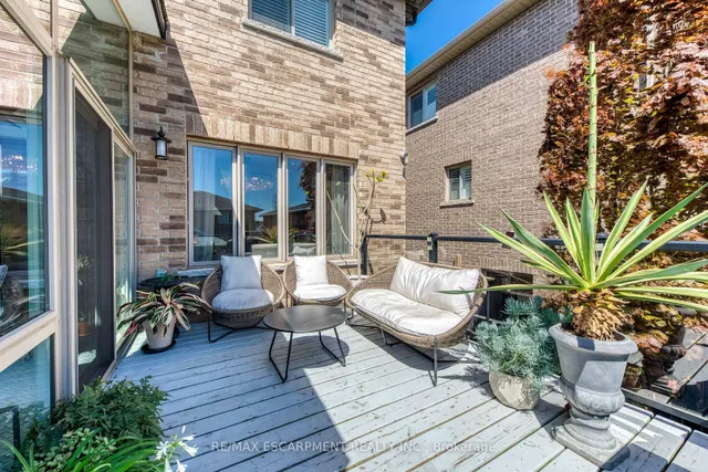 Additional property image - 12 Riva Crt