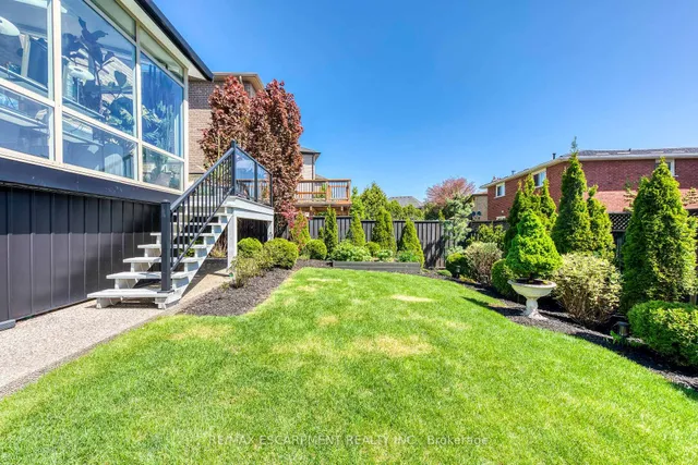 Additional property image - 12 Riva Crt