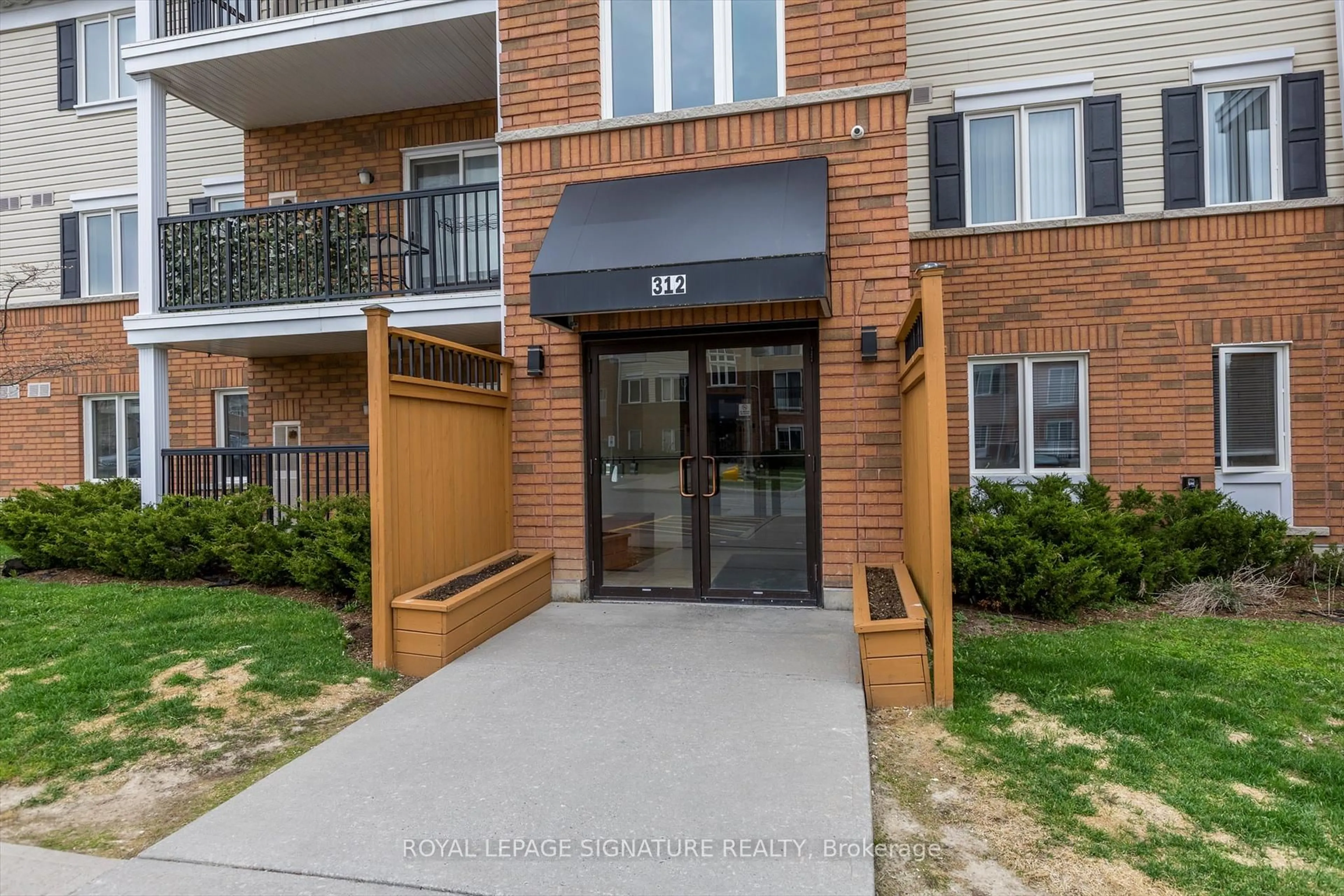 Unknown for 312 Spillsbury Dr #302, Otonabee-South Monaghan Ontario K9K 0B6