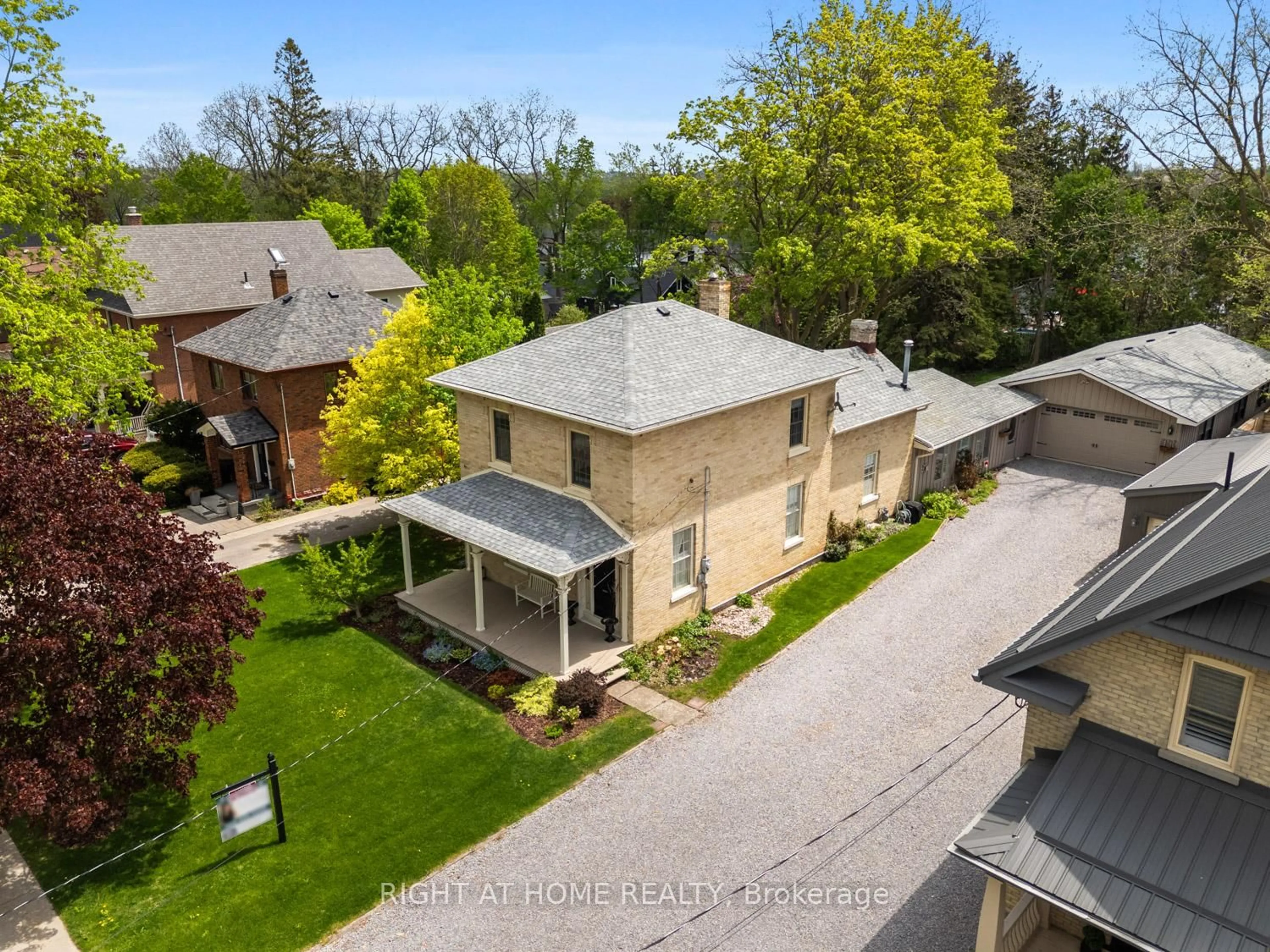 A pic from outside/outdoor area/front of a property/back of a property/a pic from drone, street for 29 Regent St, Kawartha Lakes Ontario K9V 3T9