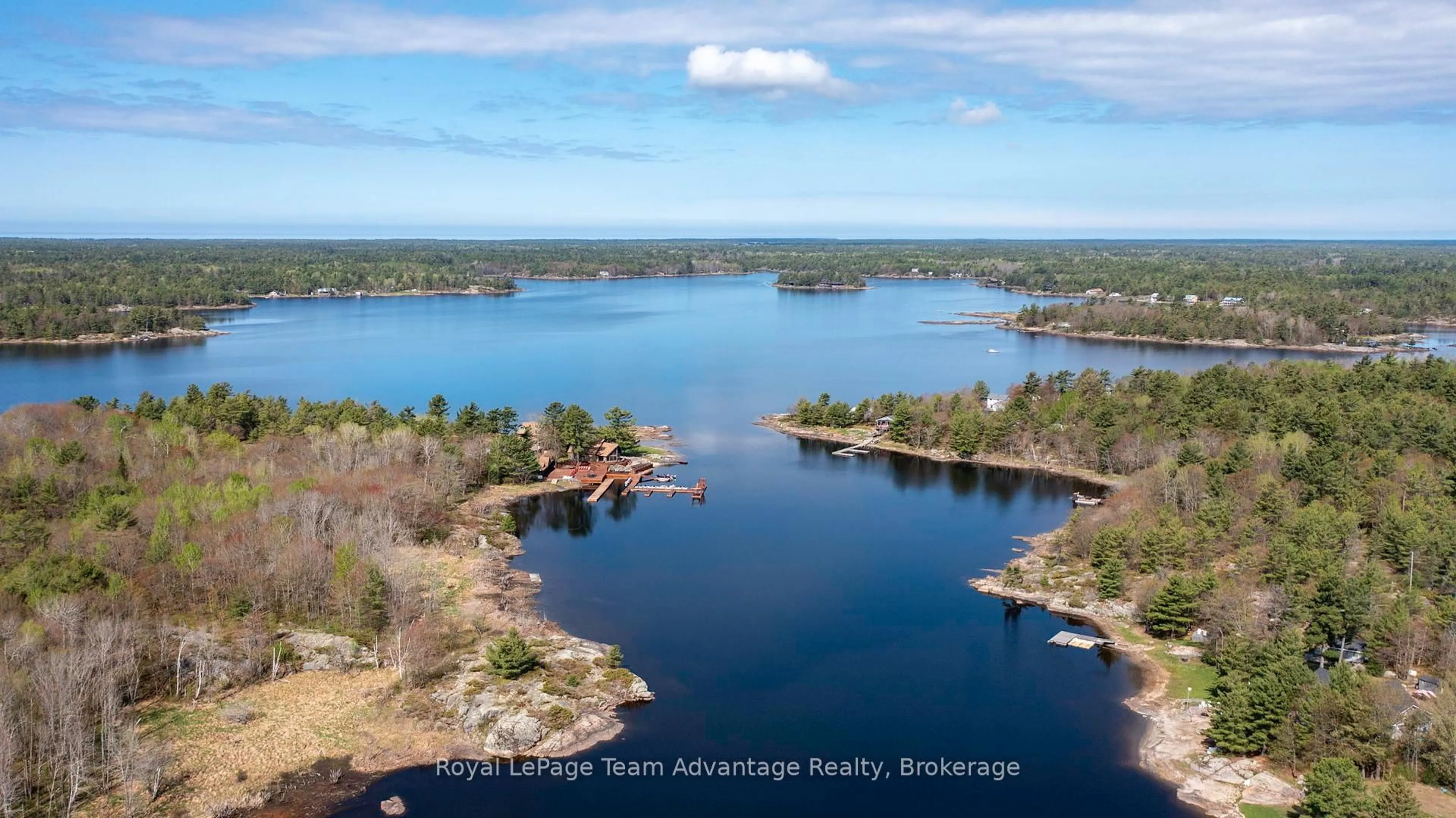 A pic from outside/outdoor area/front of a property/back of a property/a pic from drone, water/lake/river/ocean view for 3 A20 Island, The Archipelago Ontario P0G 1K0