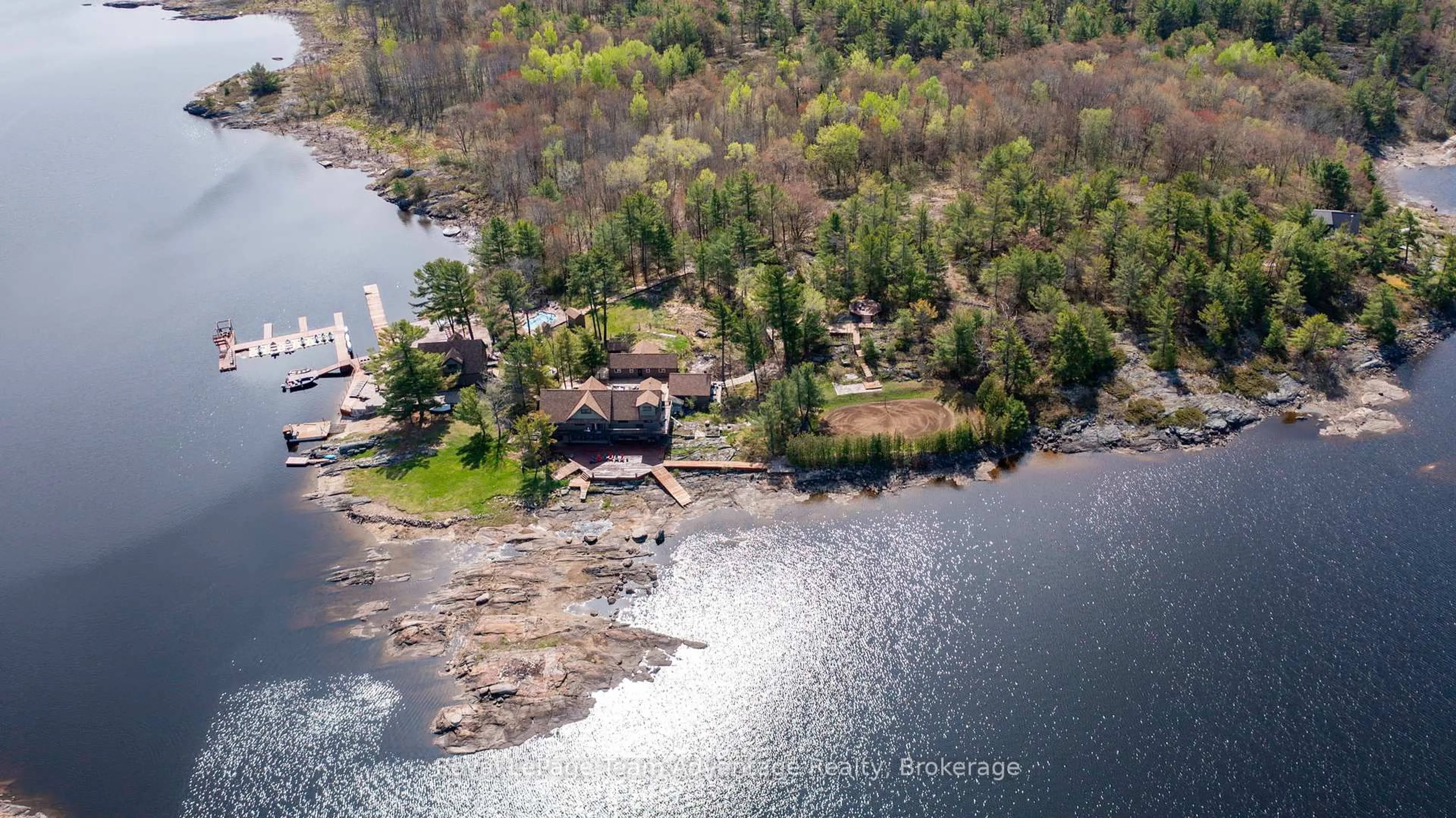 A pic from outside/outdoor area/front of a property/back of a property/a pic from drone, water/lake/river/ocean view for 3 A20 Island, The Archipelago Ontario P0G 1K0