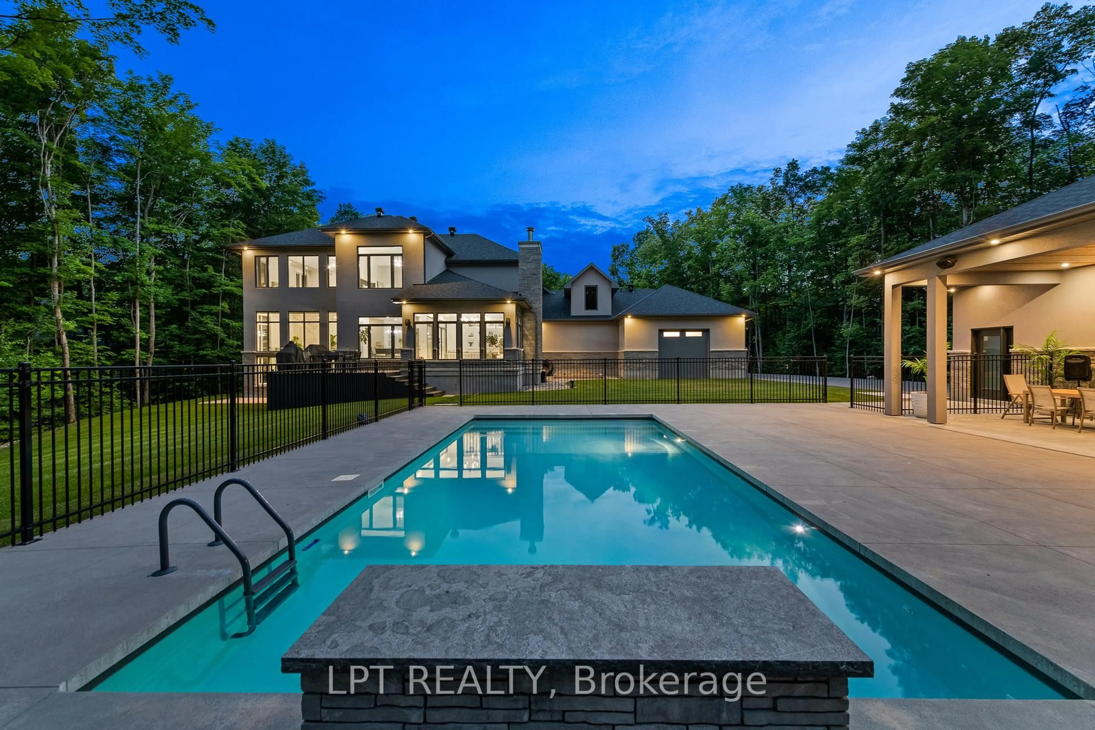 Pool for 5740 Queenscourt Cres, Ottawa Ontario K4M 1K3