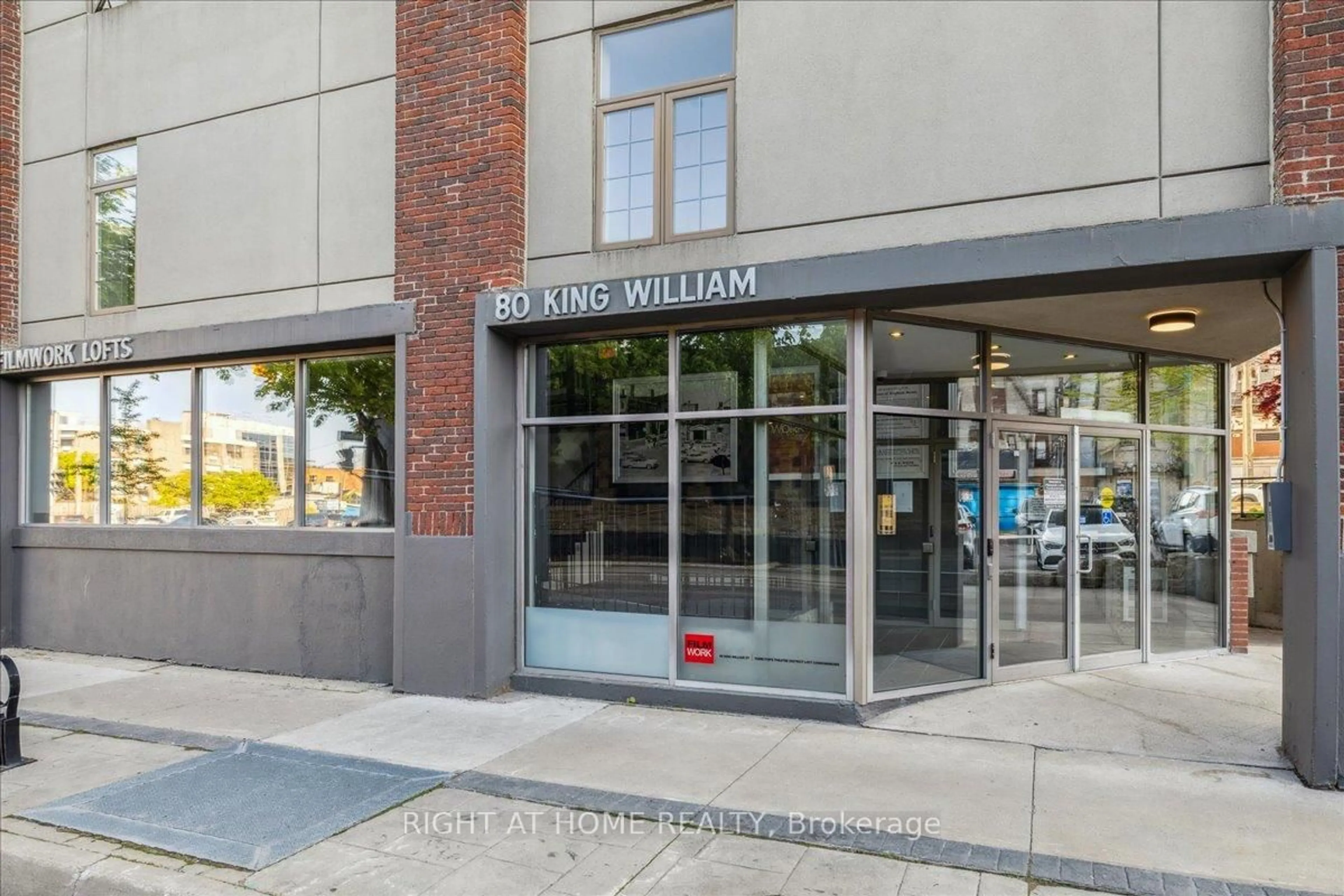 Unknown for 80 King William St #402, Hamilton Ontario L8R 0A1