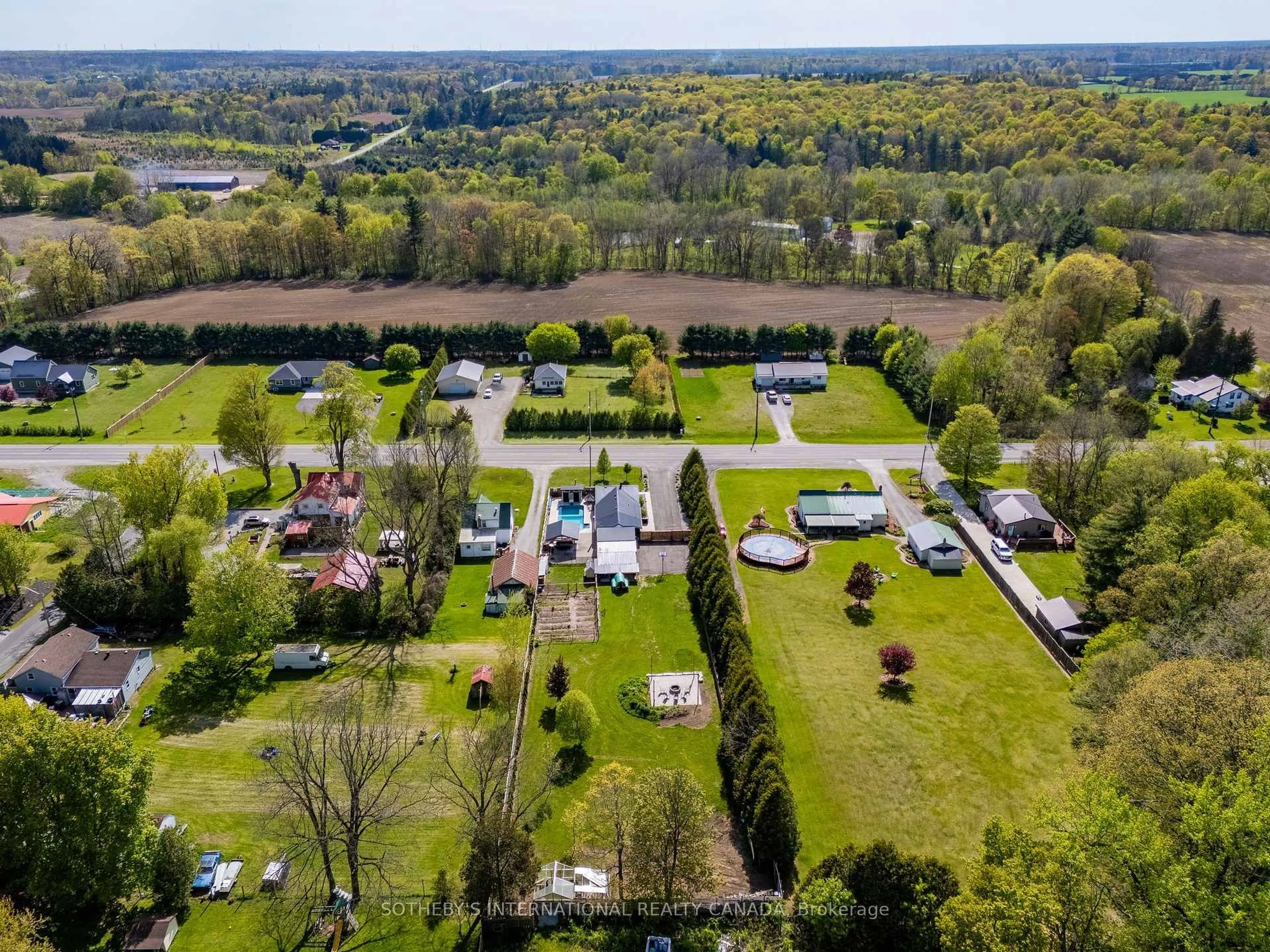 A pic from outside/outdoor area/front of a property/back of a property/a pic from drone, water/lake/river/ocean view for 2084 Main St, Norfolk Ontario N0E 1X0
