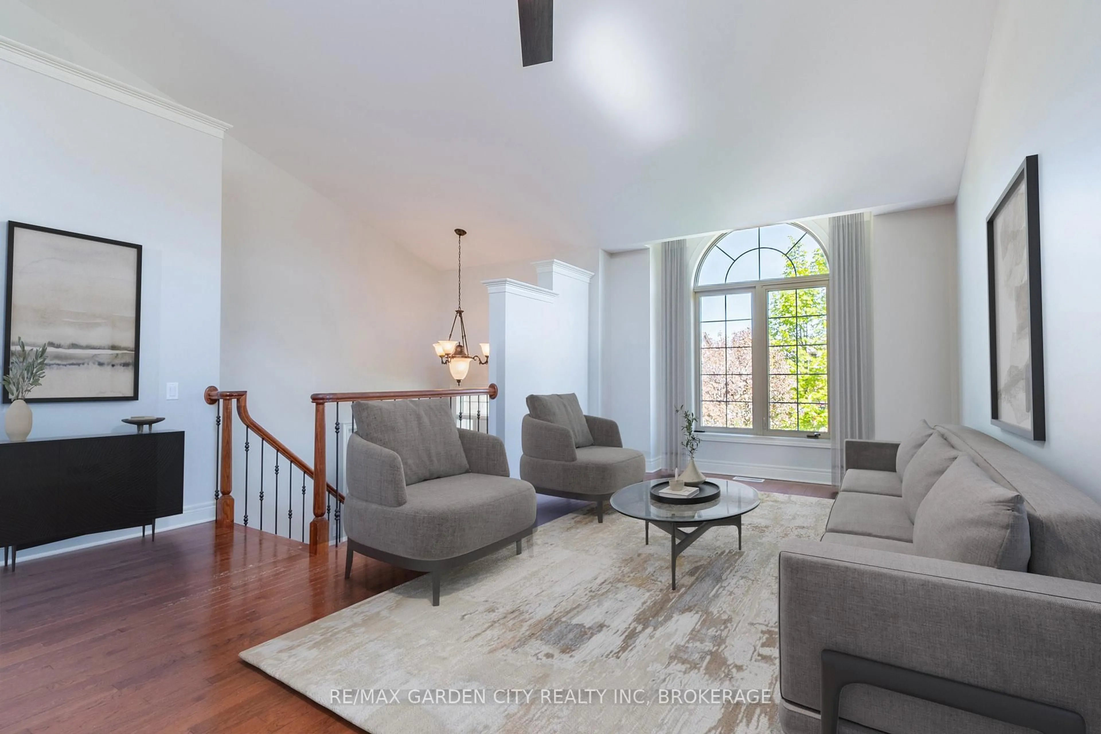 Living room with furniture, unknown for 6 Briarwood Dr, St. Catharines Ontario L2S 4A7