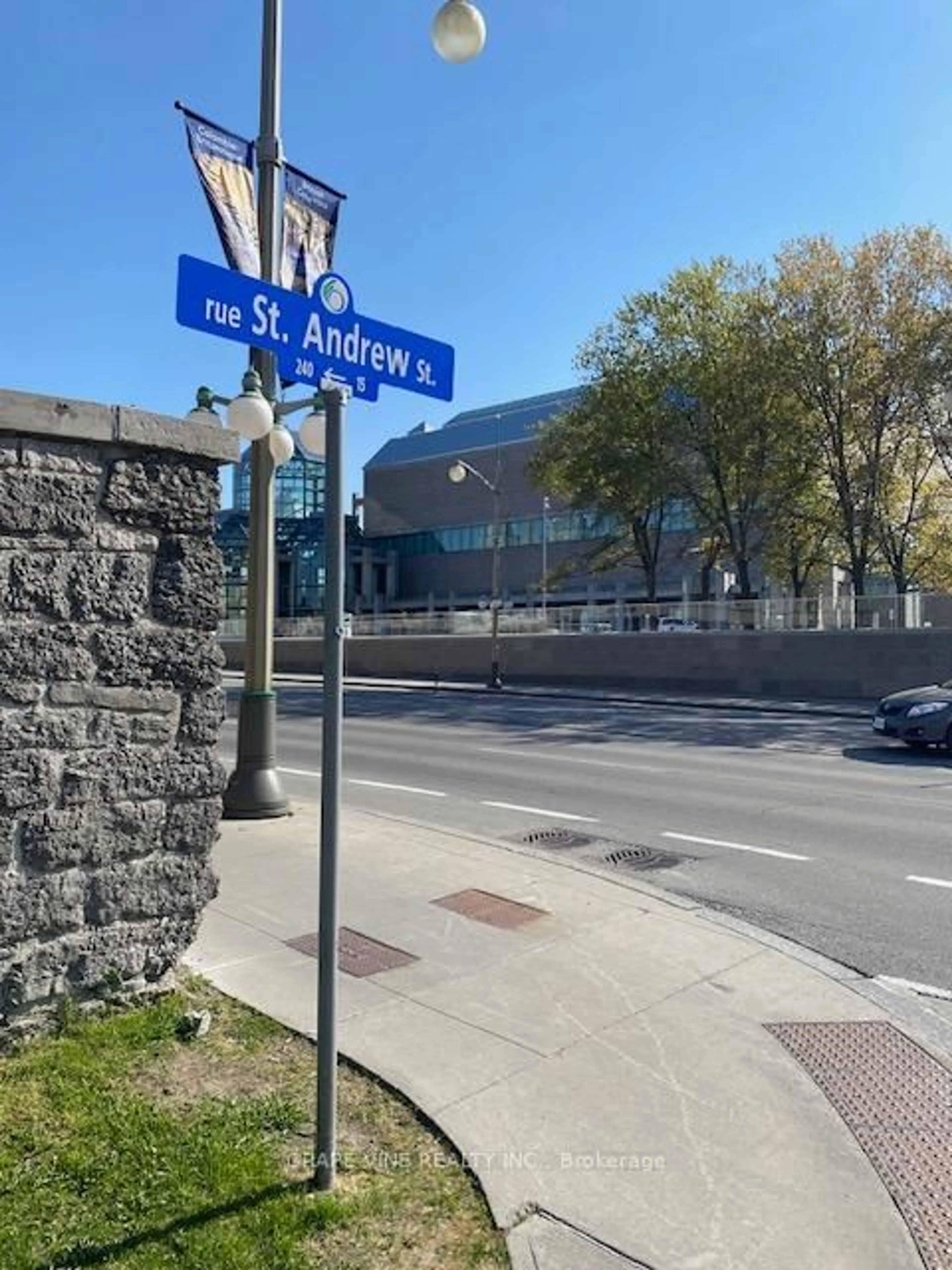 Unknown for 58-60 St Andrew St, Ottawa Ontario K1N 5E9