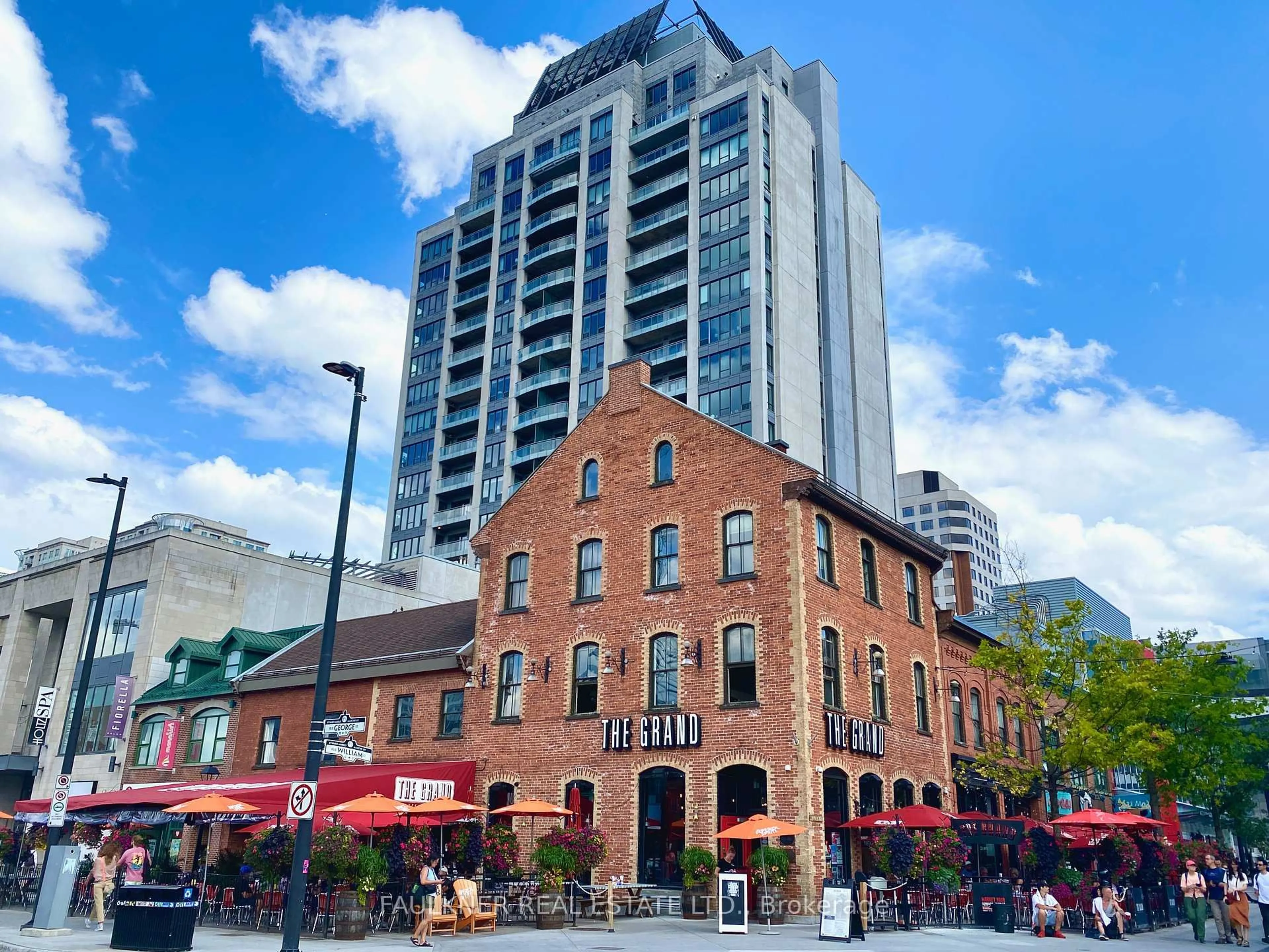Patio, building for 90 George St #803, Ottawa Ontario K1N 0A8