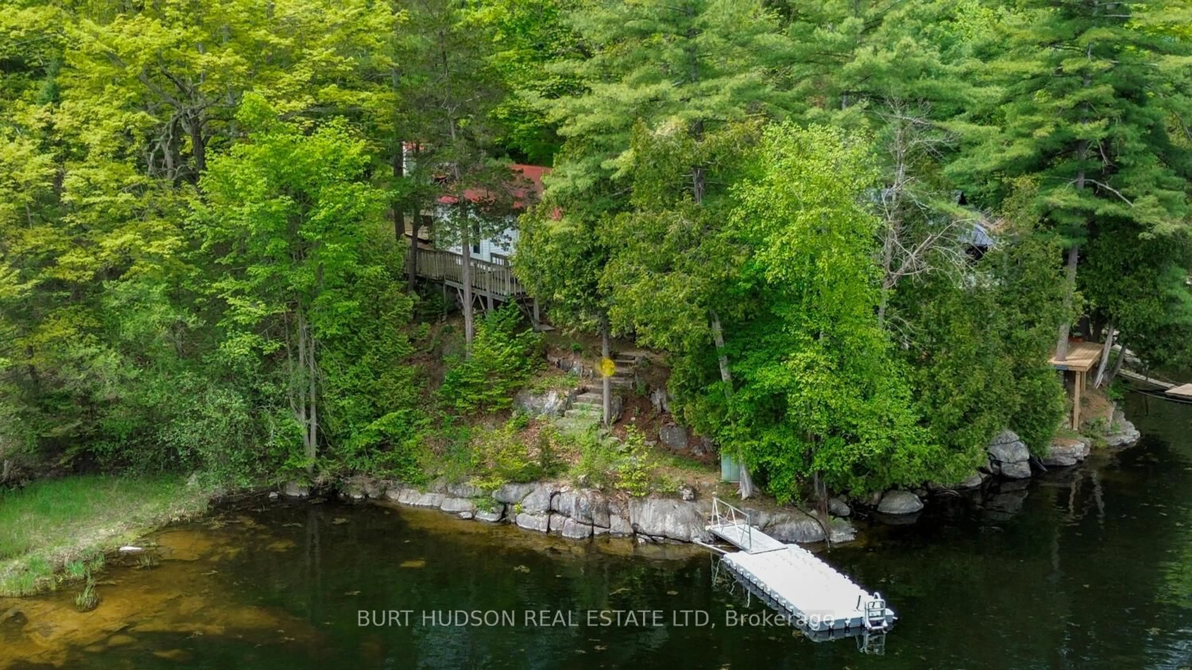 A pic from outside/outdoor area/front of a property/back of a property/a pic from drone, water/lake/river/ocean view for 959 Narrows Lane, Leeds and the Thousand Islands Ontario K0E 1N0