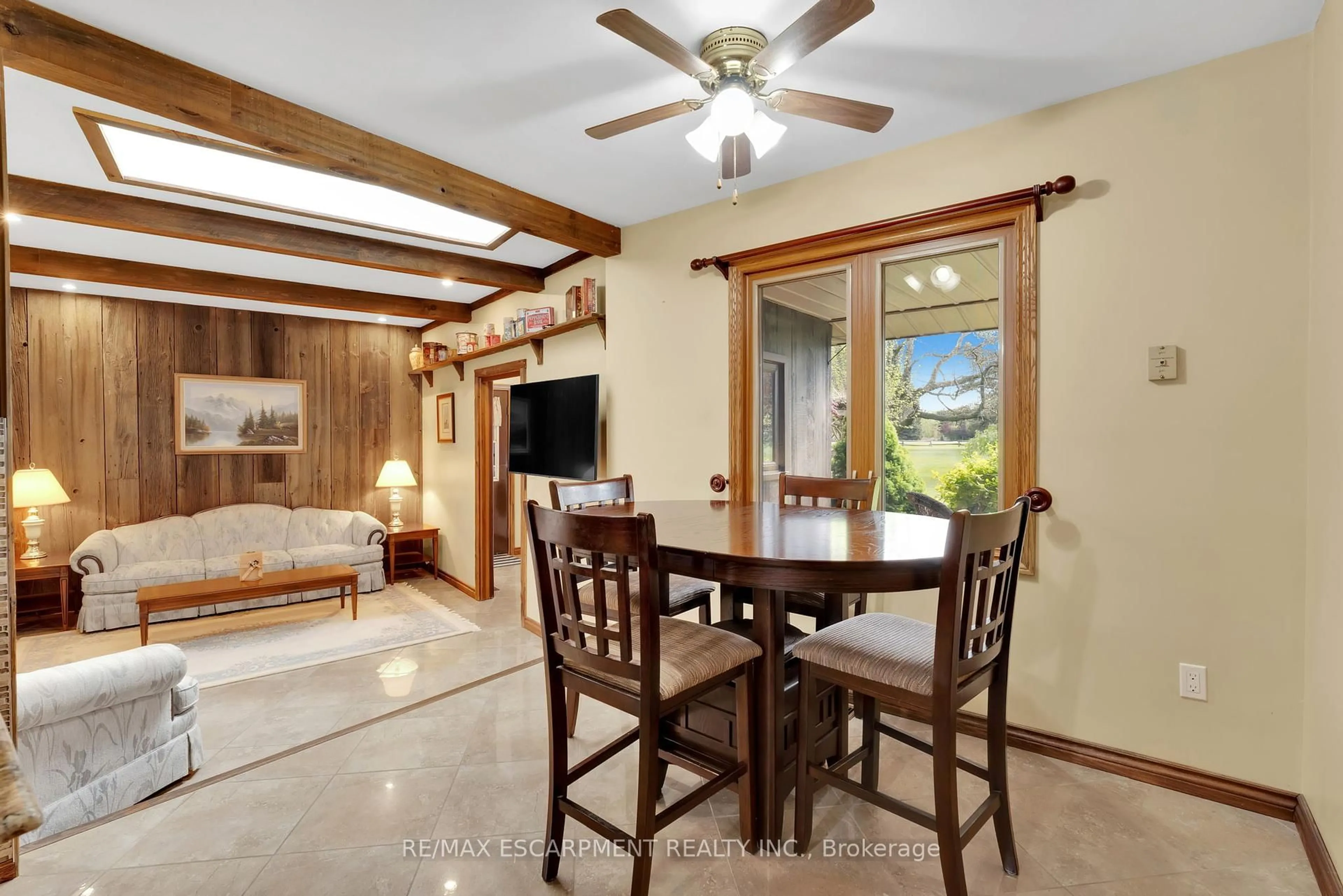Dining room, unknown for 35 Haldimand 17 Rd, Haldimand Ontario N1A 2W4