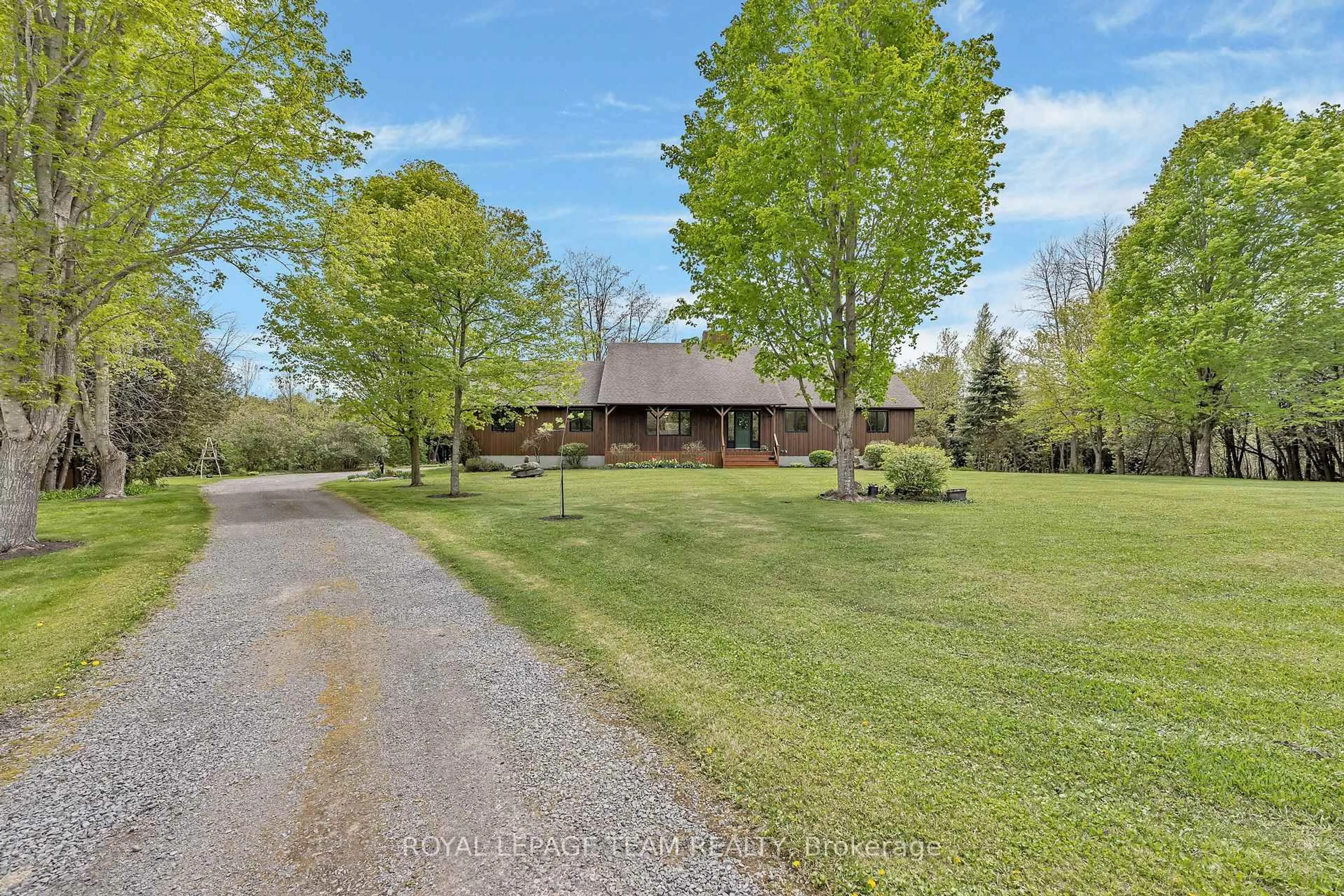 A pic from outside/outdoor area/front of a property/back of a property/a pic from drone, water/lake/river/ocean view for 7645 Settlers Way, North Gower Ontario K0A 2T0
