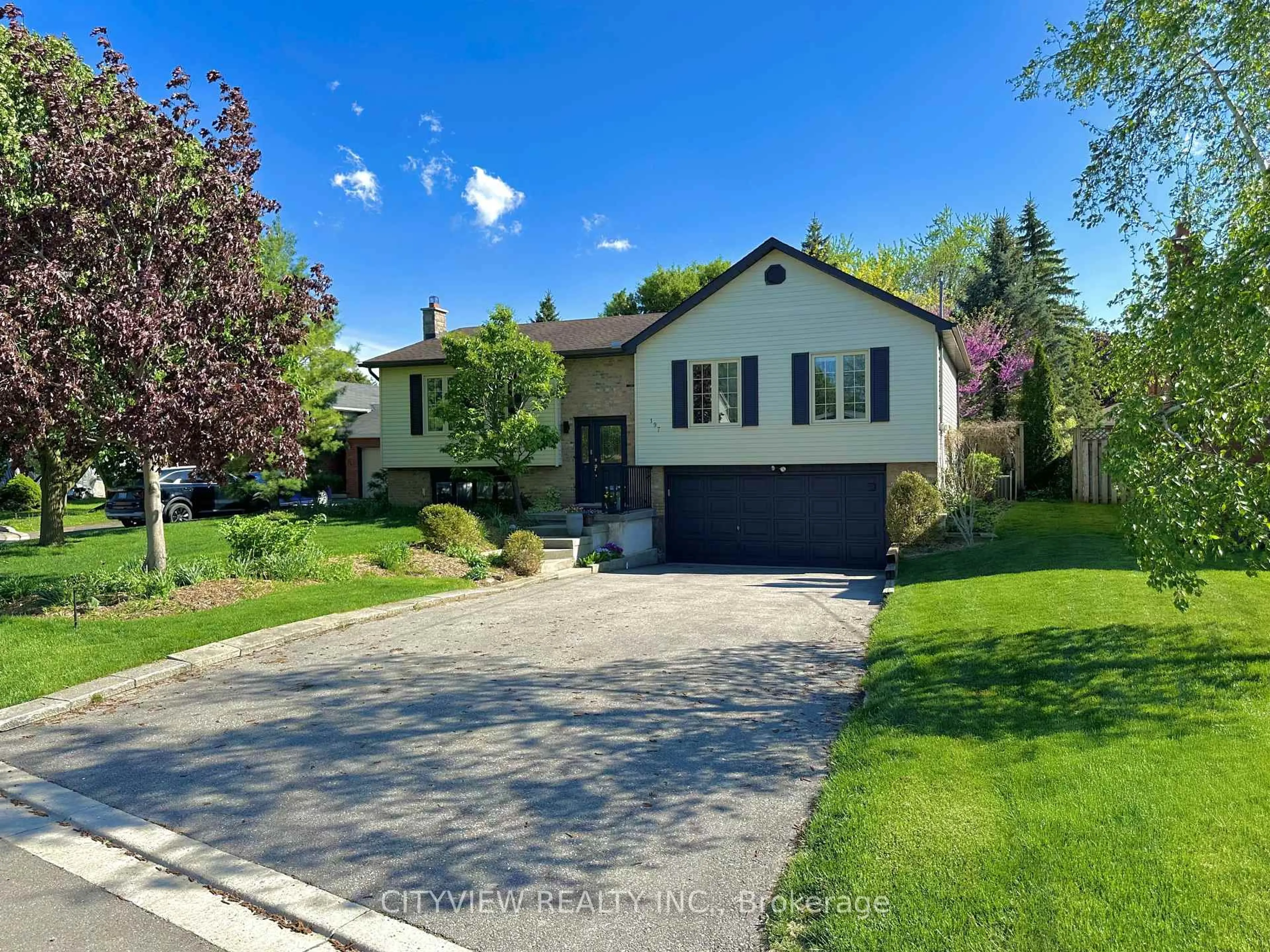Home with brick exterior material, street for 197 Morrison Dr #Caledonia, Haldimand Ontario N3W 1A8