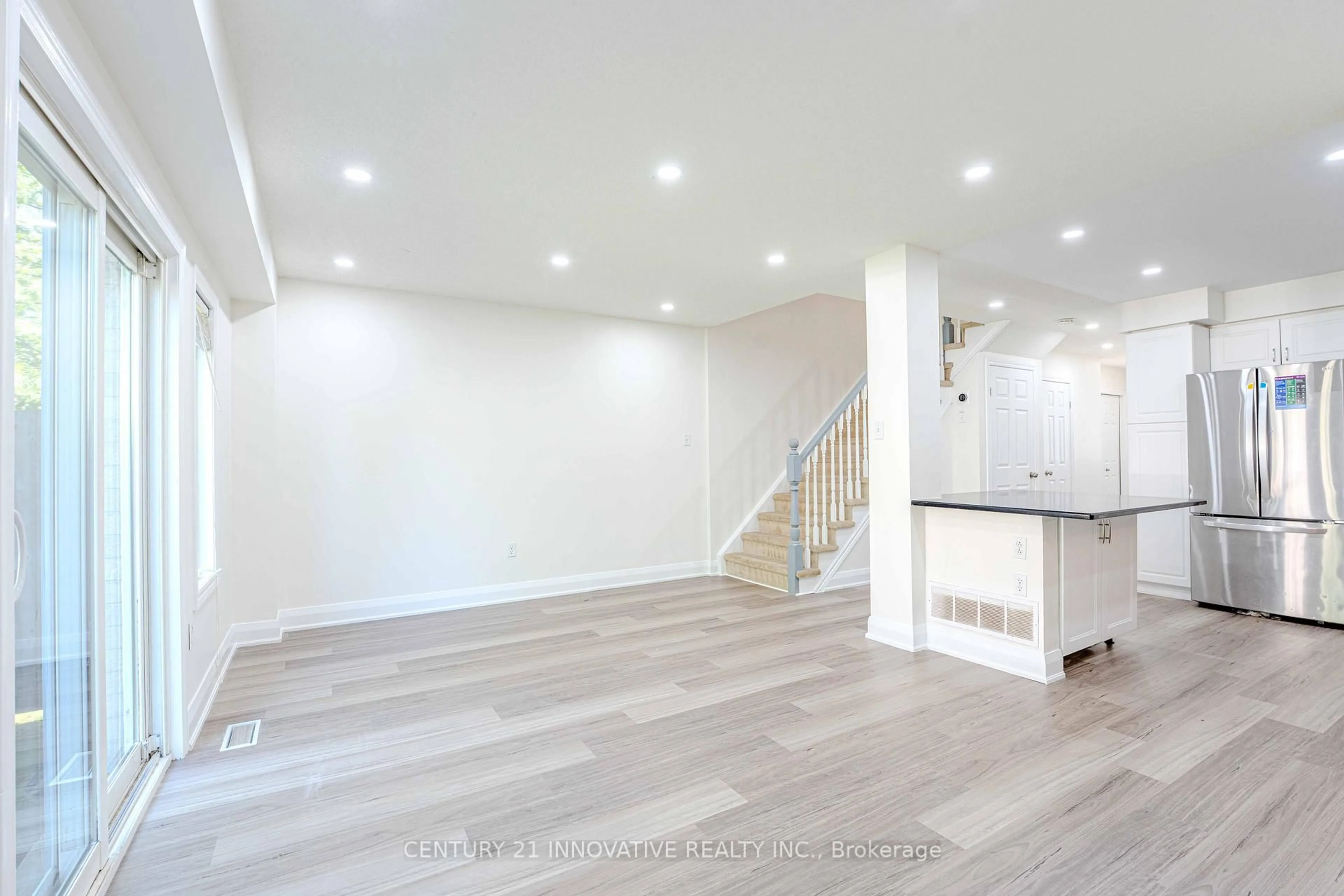 Unknown for 34 Revell Dr, Guelph Ontario N1G 0B8
