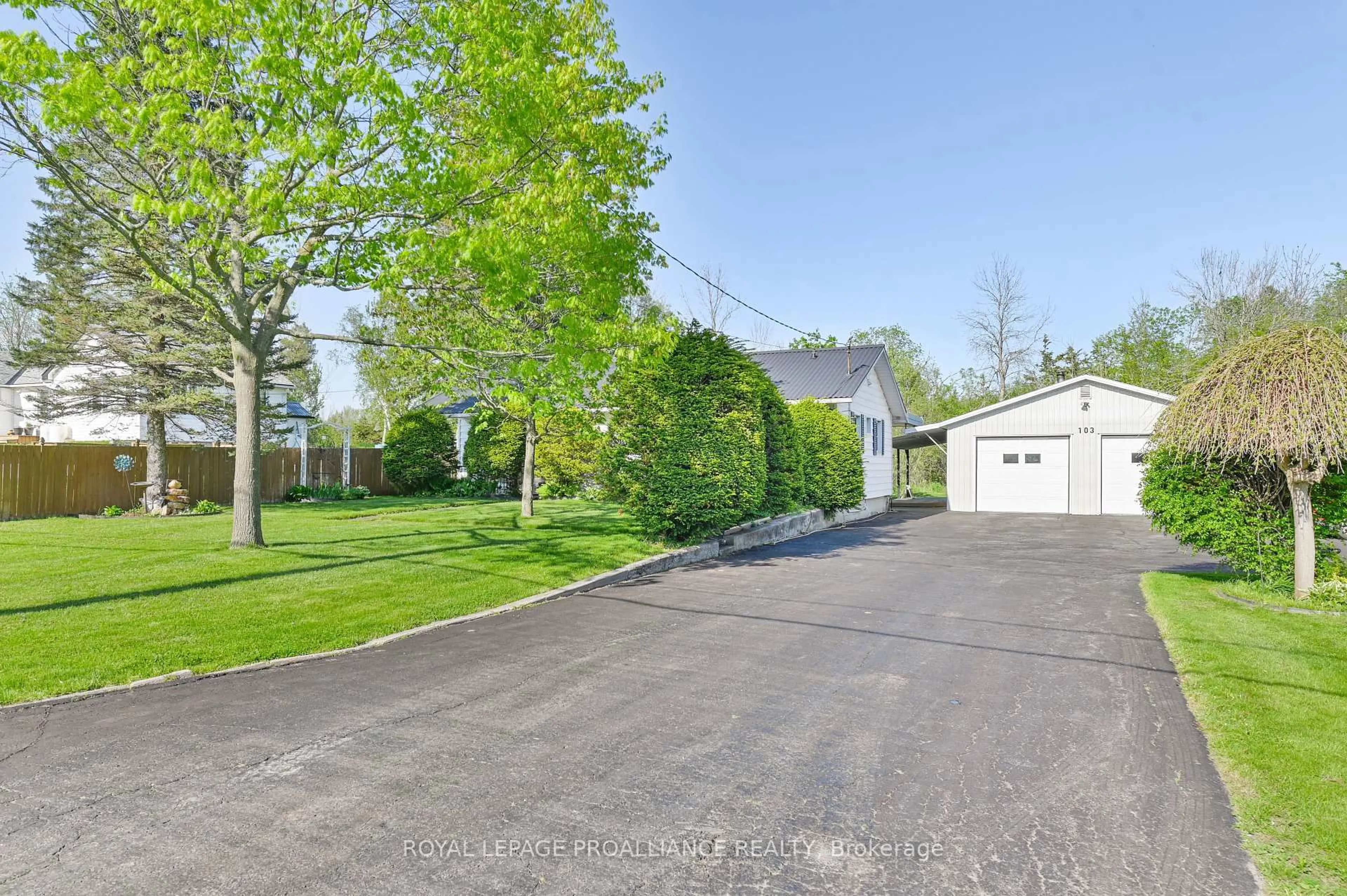 A pic from outside/outdoor area/front of a property/back of a property/a pic from drone, street for 103 Marshall Rd, Belleville Ontario K8N 4Z2