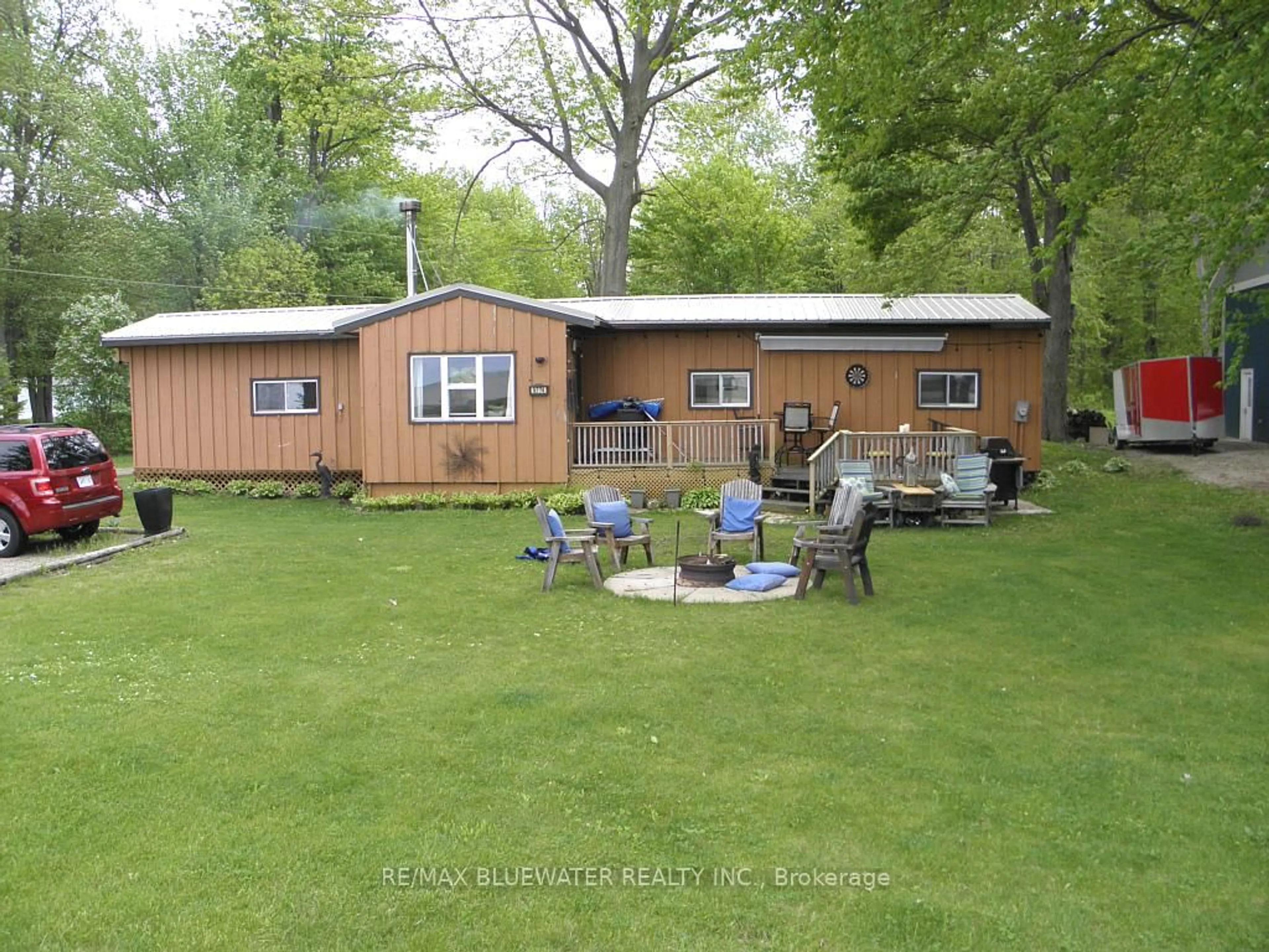 A pic from outside/outdoor area/front of a property/back of a property/a pic from drone, water/lake/river/ocean view for 9774 Lake Rd, Lambton Shores Ontario N0N 1J1