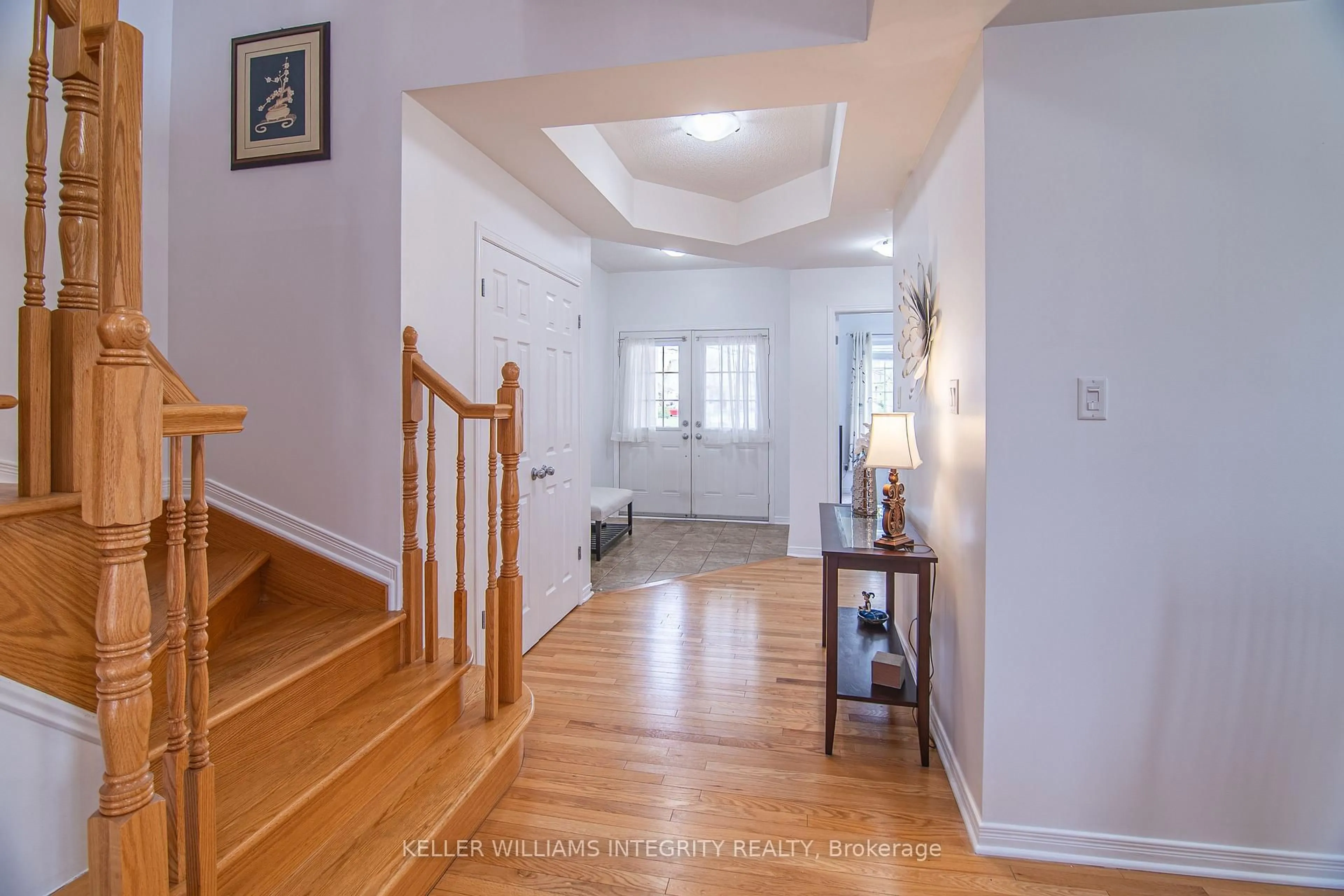 Indoor entryway for 21 Edward Vince Evans Crt, Arnprior Ontario K7S 0K5