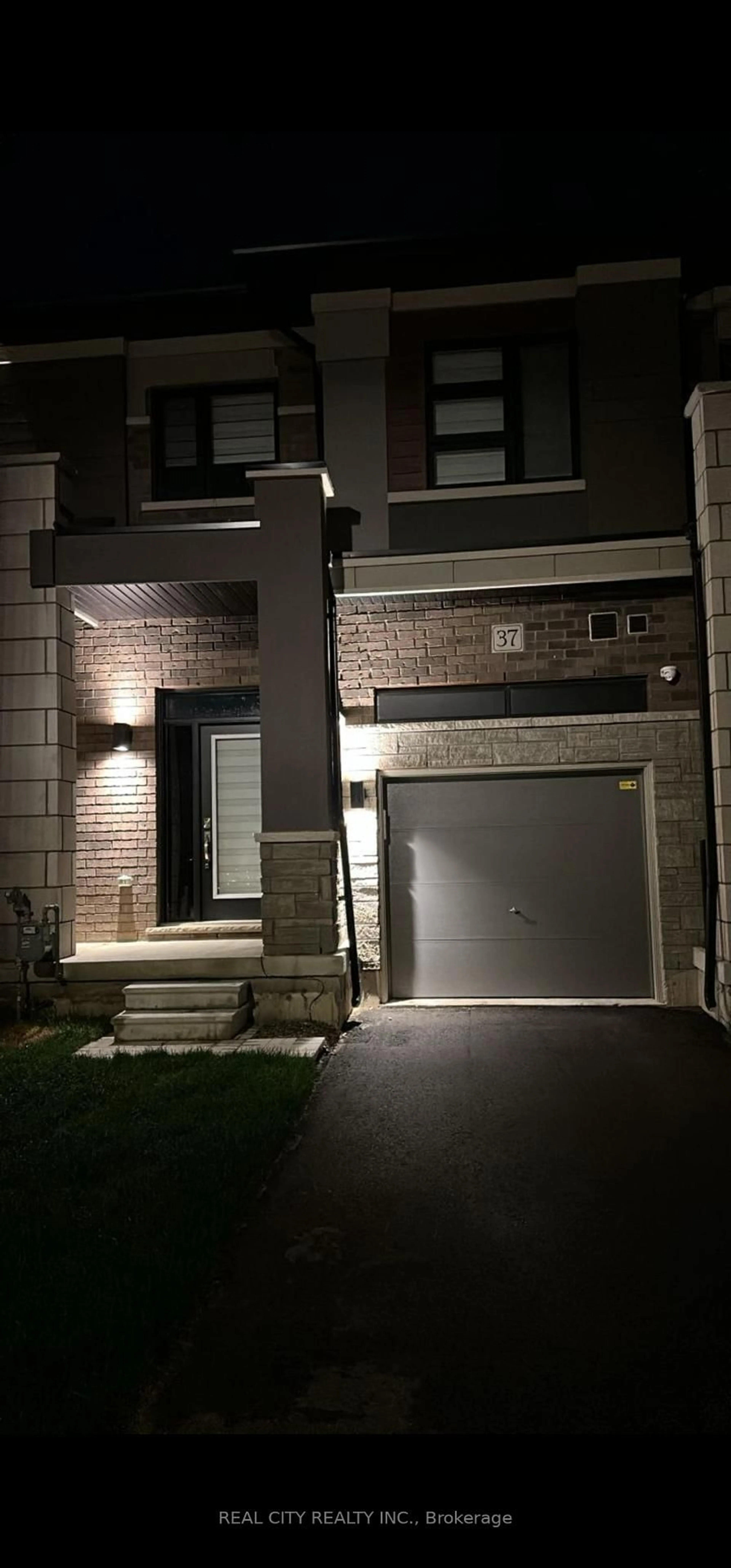 Home with brick exterior material, street for 37 George Brier Dr, Brant Ontario N3L 0L1