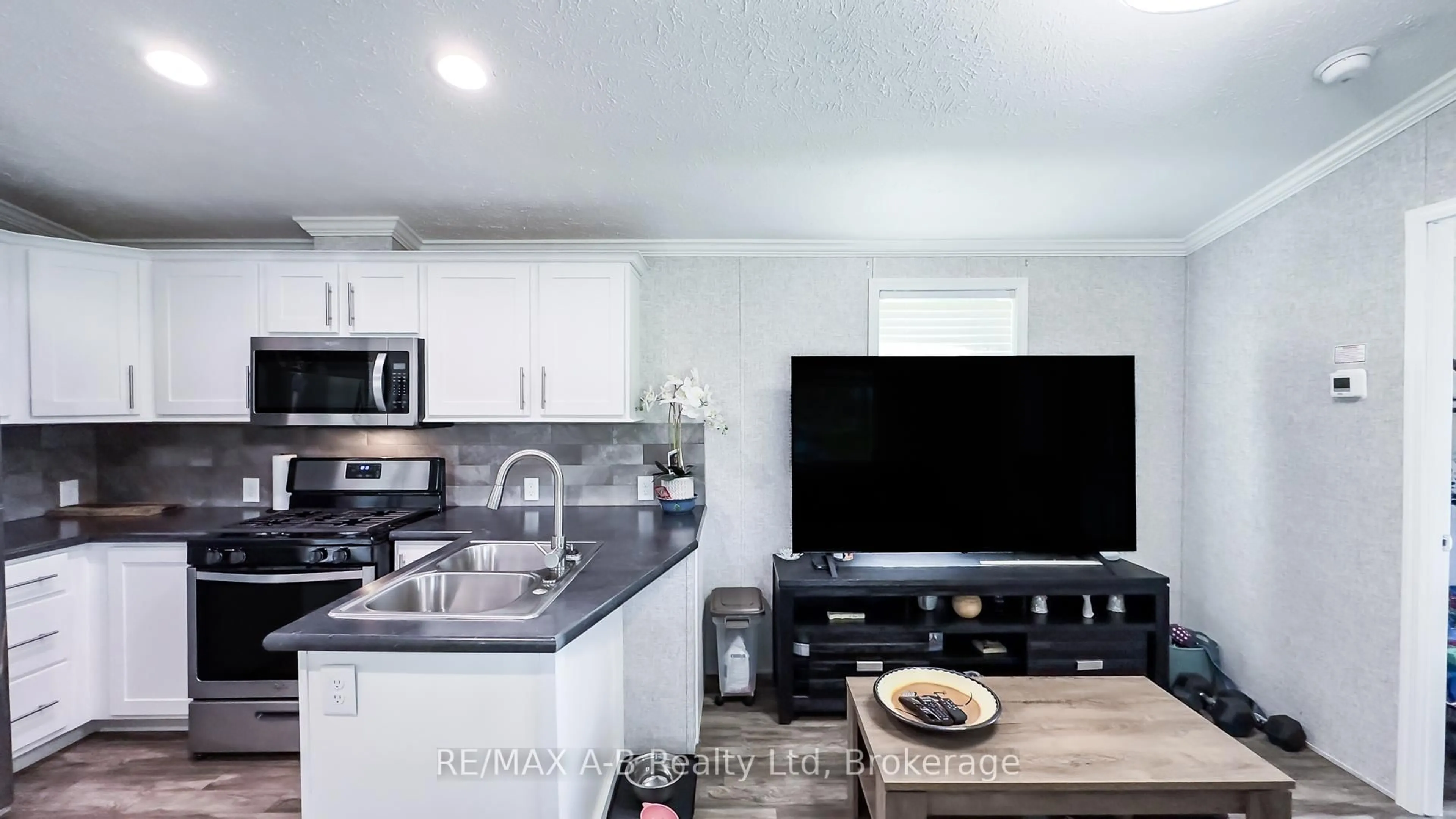 Open concept kitchen, unknown for 923590 Road 92 Rd #614, Zorra Ontario N0J 1J0