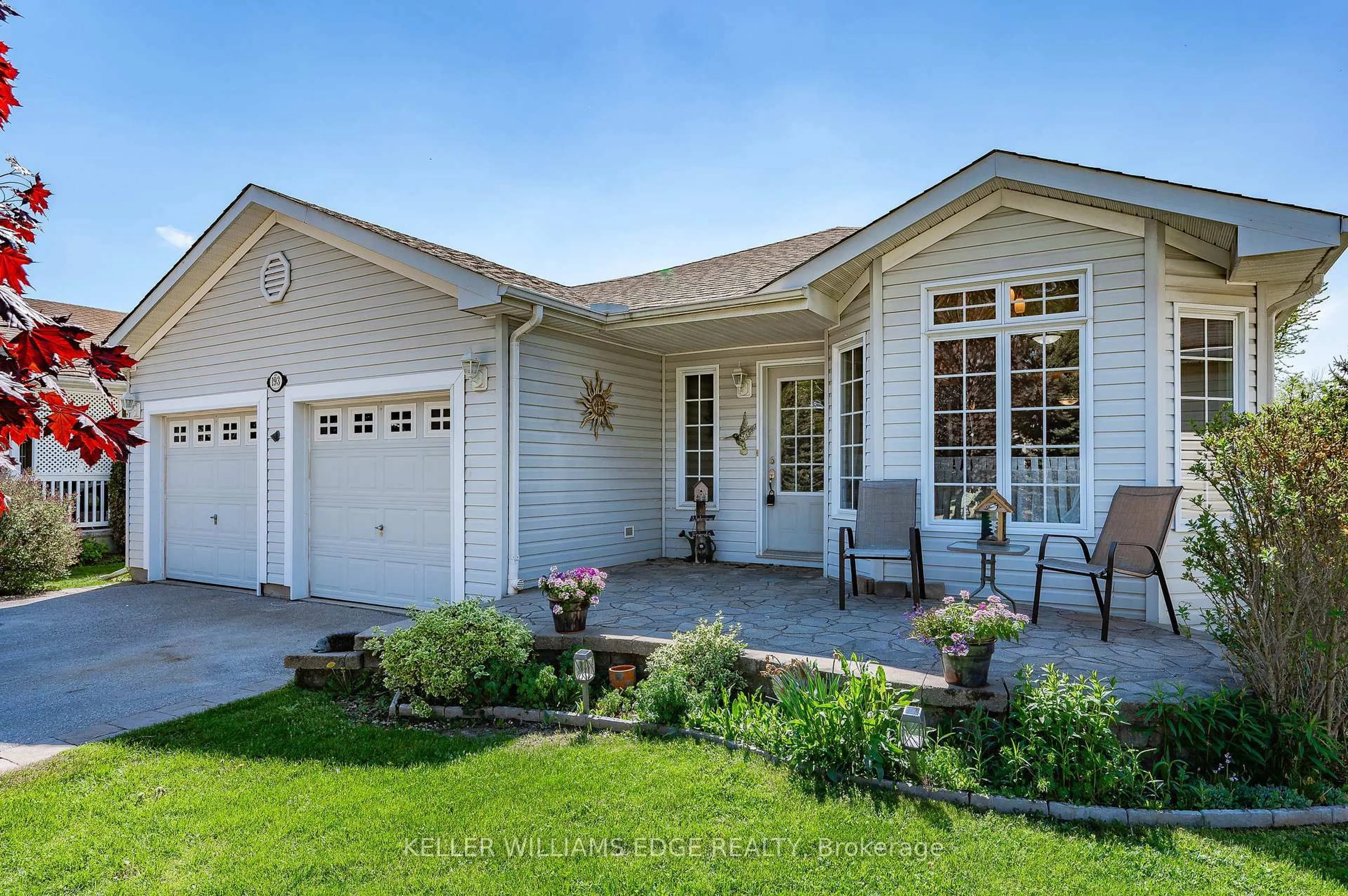 Home with vinyl exterior material, unknown for 193 GLENARIFF Cres, Hamilton Ontario L8B 1A5