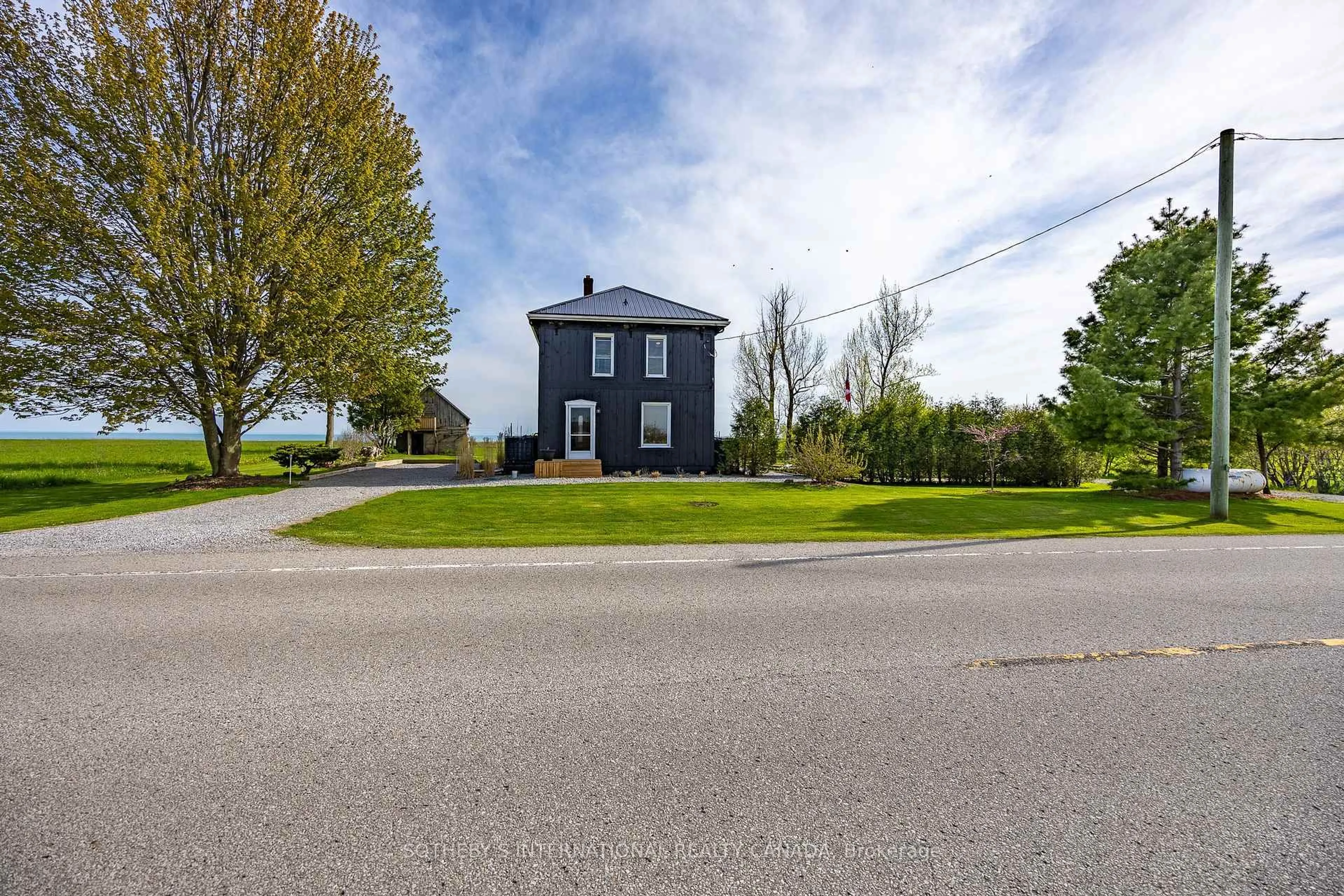 A pic from outside/outdoor area/front of a property/back of a property/a pic from drone, street for 1698 Lakeshore Rd, Norfolk Ontario N0E 1M0