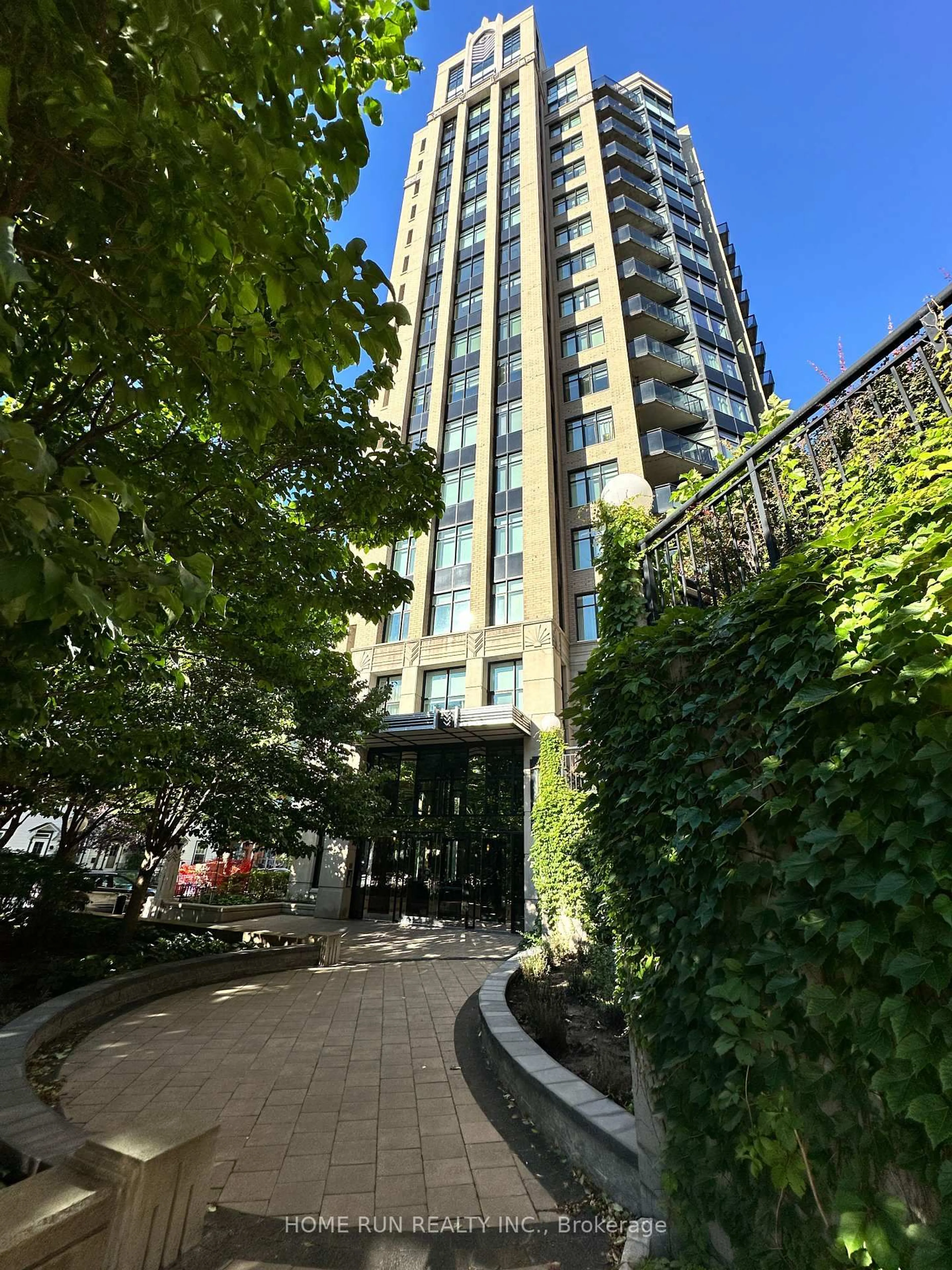 Unknown for 235 Kent St #714, Ottawa Ontario K2P 0A5