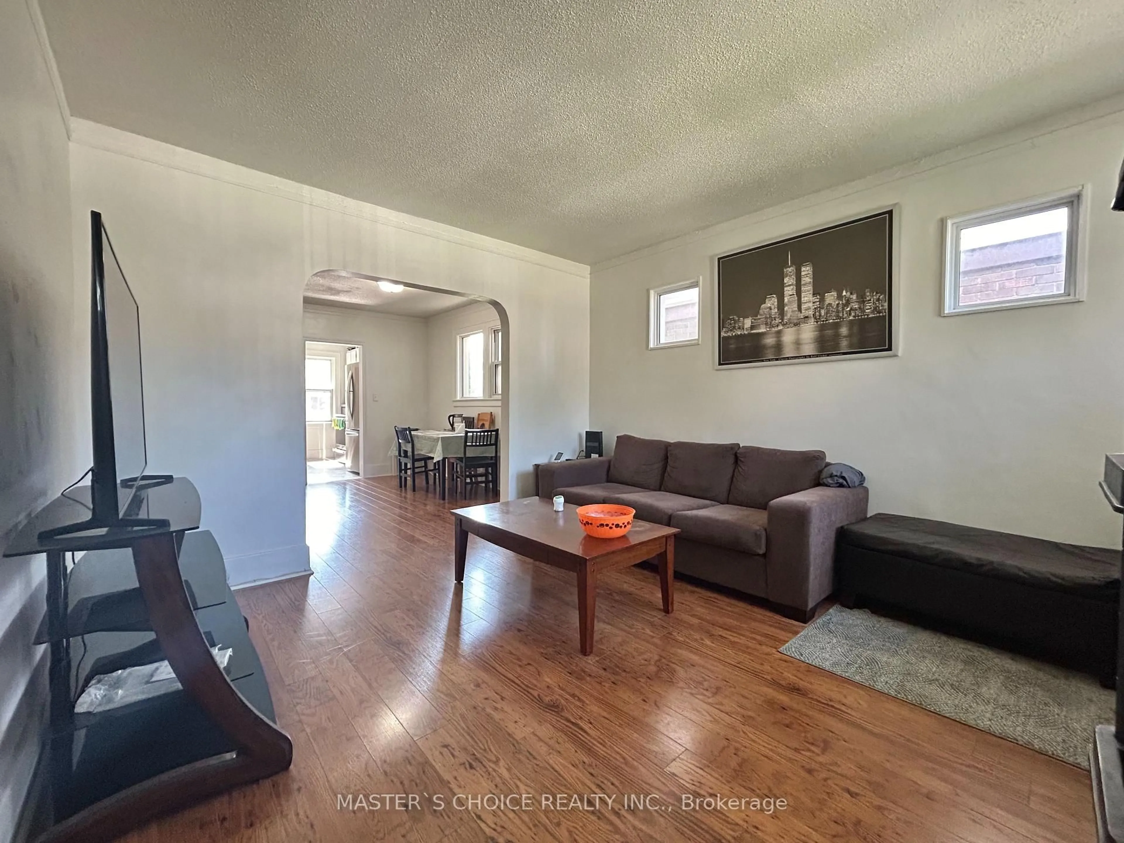 Living room with furniture, unknown for 719 Rankin Ave, Windsor Ontario N9B 2R8