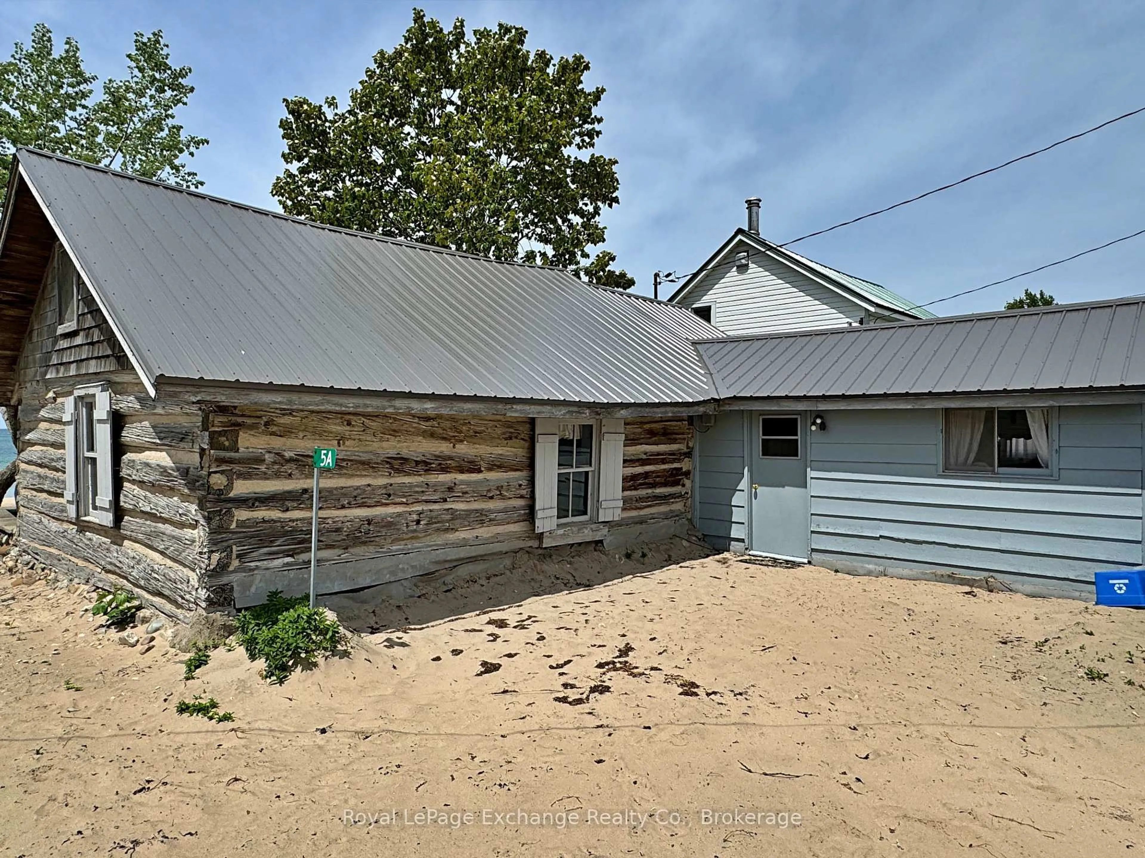 A pic from outside/outdoor area/front of a property/back of a property/a pic from drone, building for 5A WOOD St, Kincardine Ontario N0G 2T0