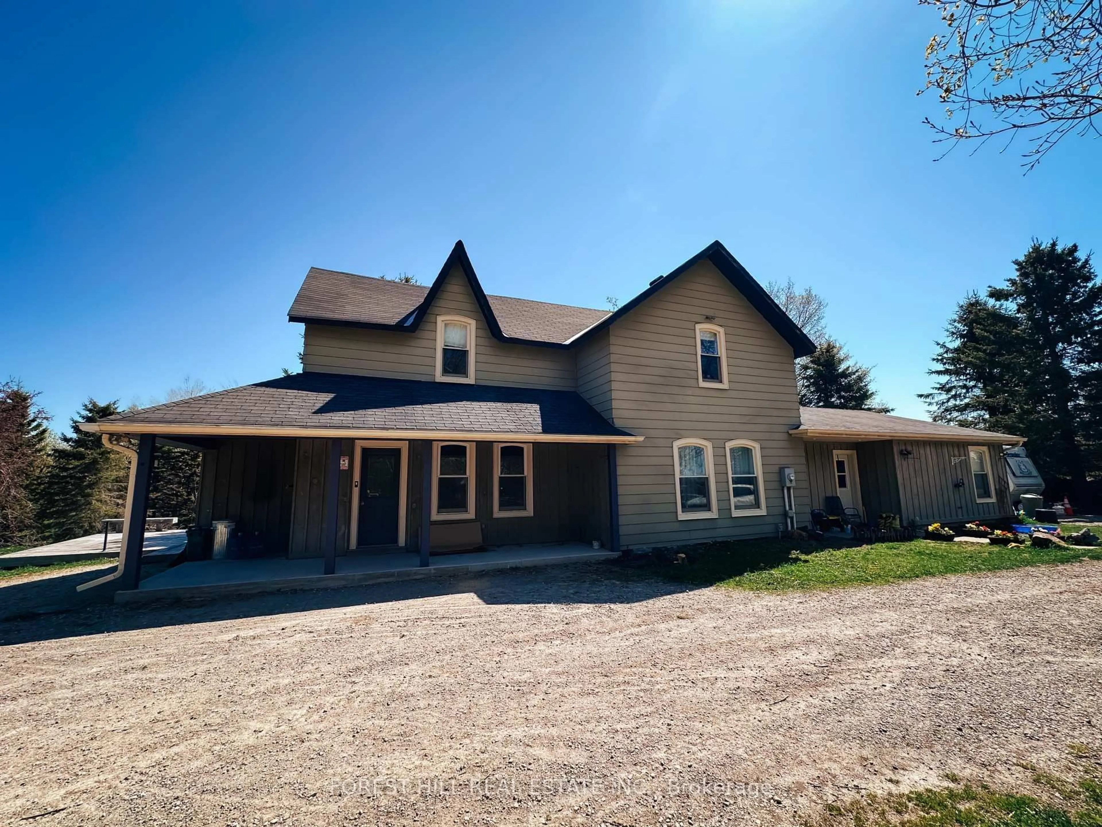 A pic from outside/outdoor area/front of a property/back of a property/a pic from drone, building for 486289 30th Sdrd, Mono Ontario L9V 1G7