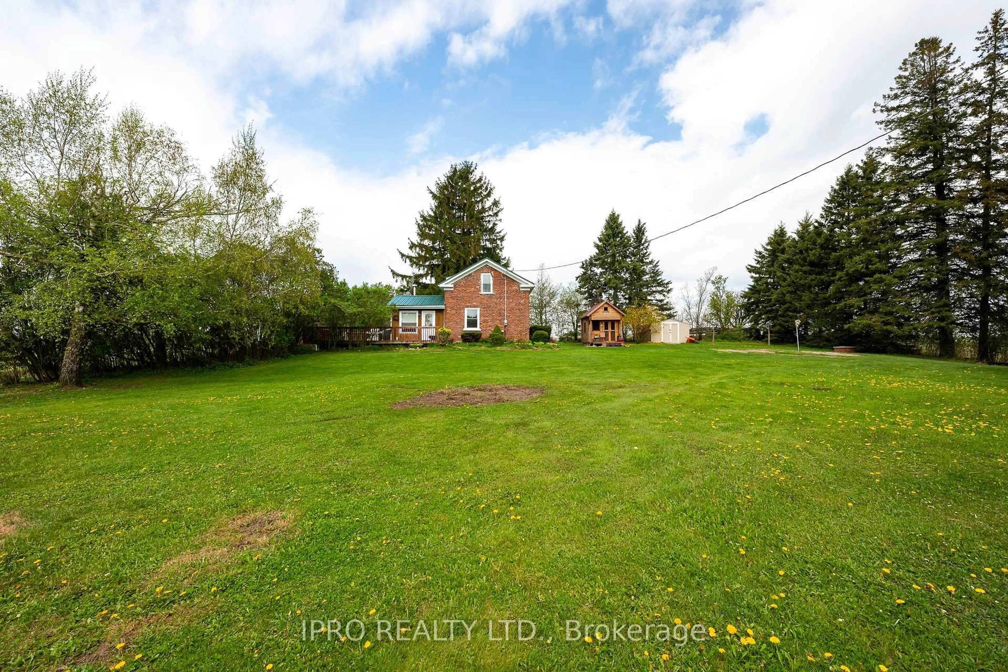 A pic from outside/outdoor area/front of a property/back of a property/a pic from drone, unknown for 513506 2nd Line, Amaranth Ontario L9W 0S4