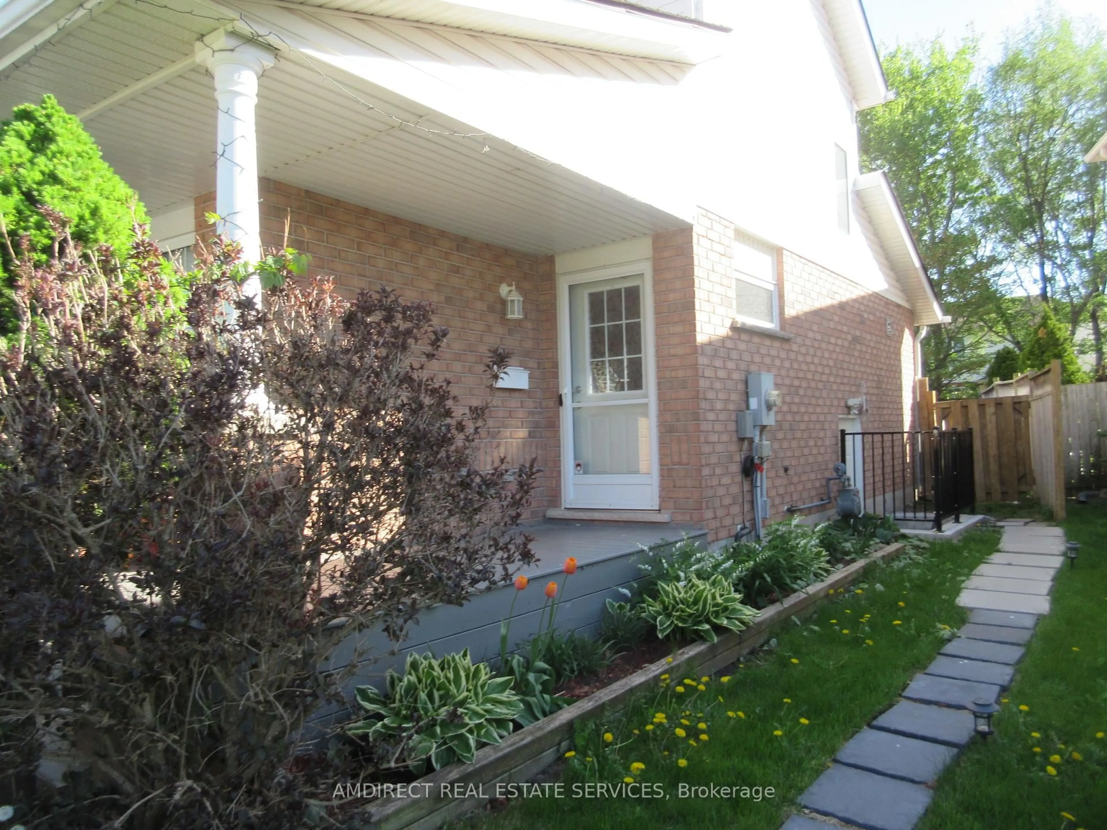 Unknown for 15 Copper Leaf St, Kitchener Ontario N2E 3T3