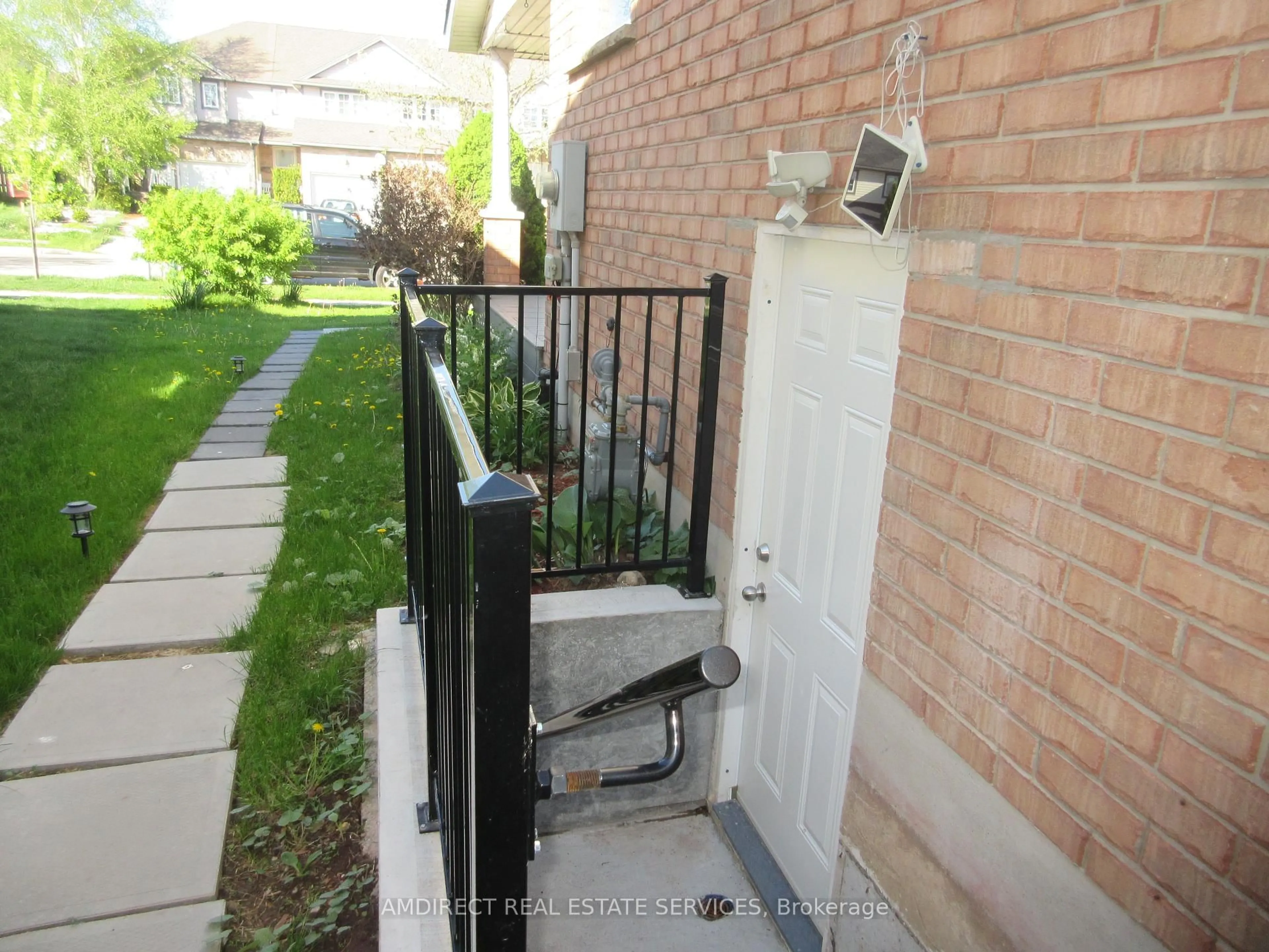 Unknown for 15 Copper Leaf St, Kitchener Ontario N2E 3T3