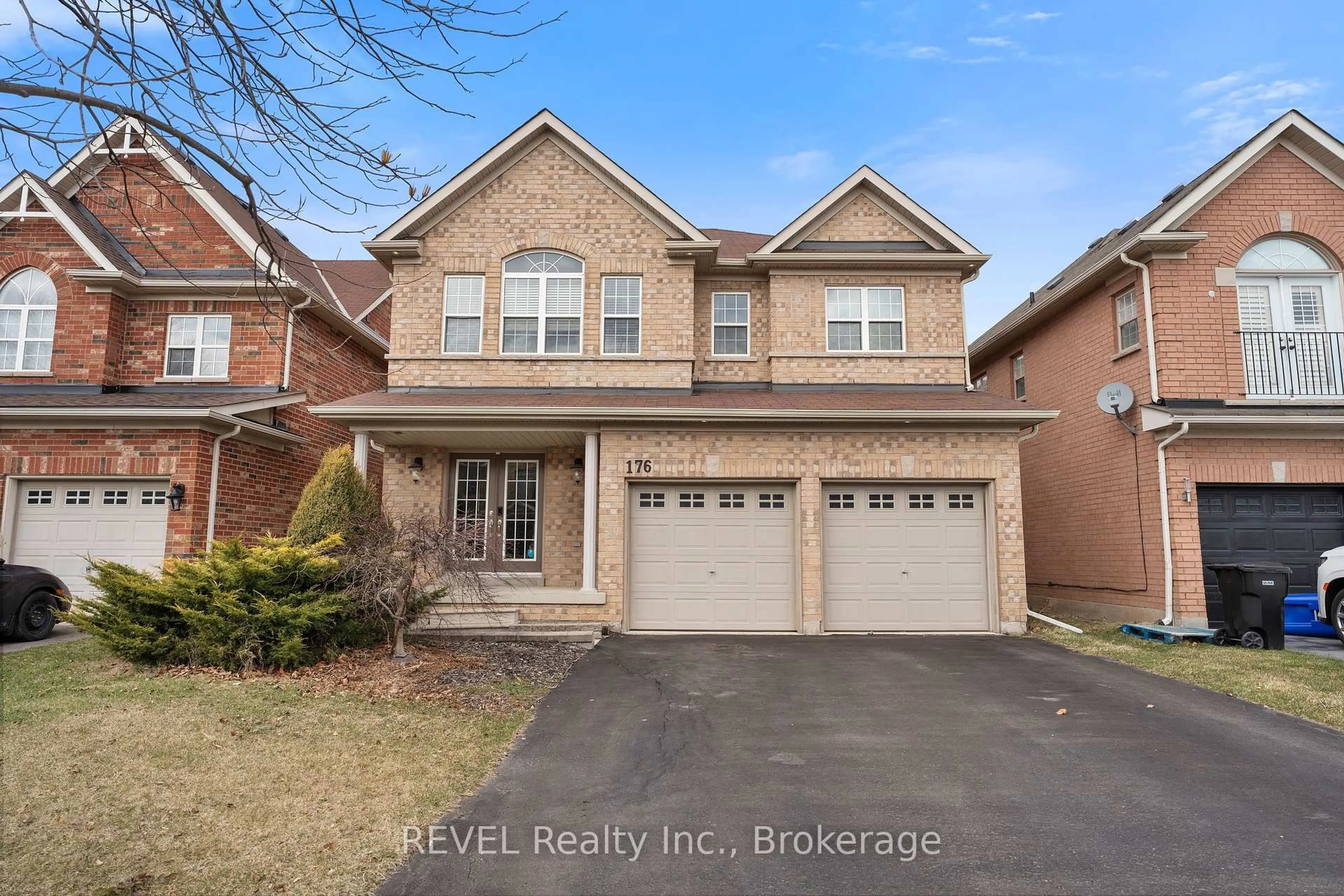 Home with brick exterior material, street for 176 WRIGHT Cres, Niagara-on-the-Lake Ontario L0S 1J0