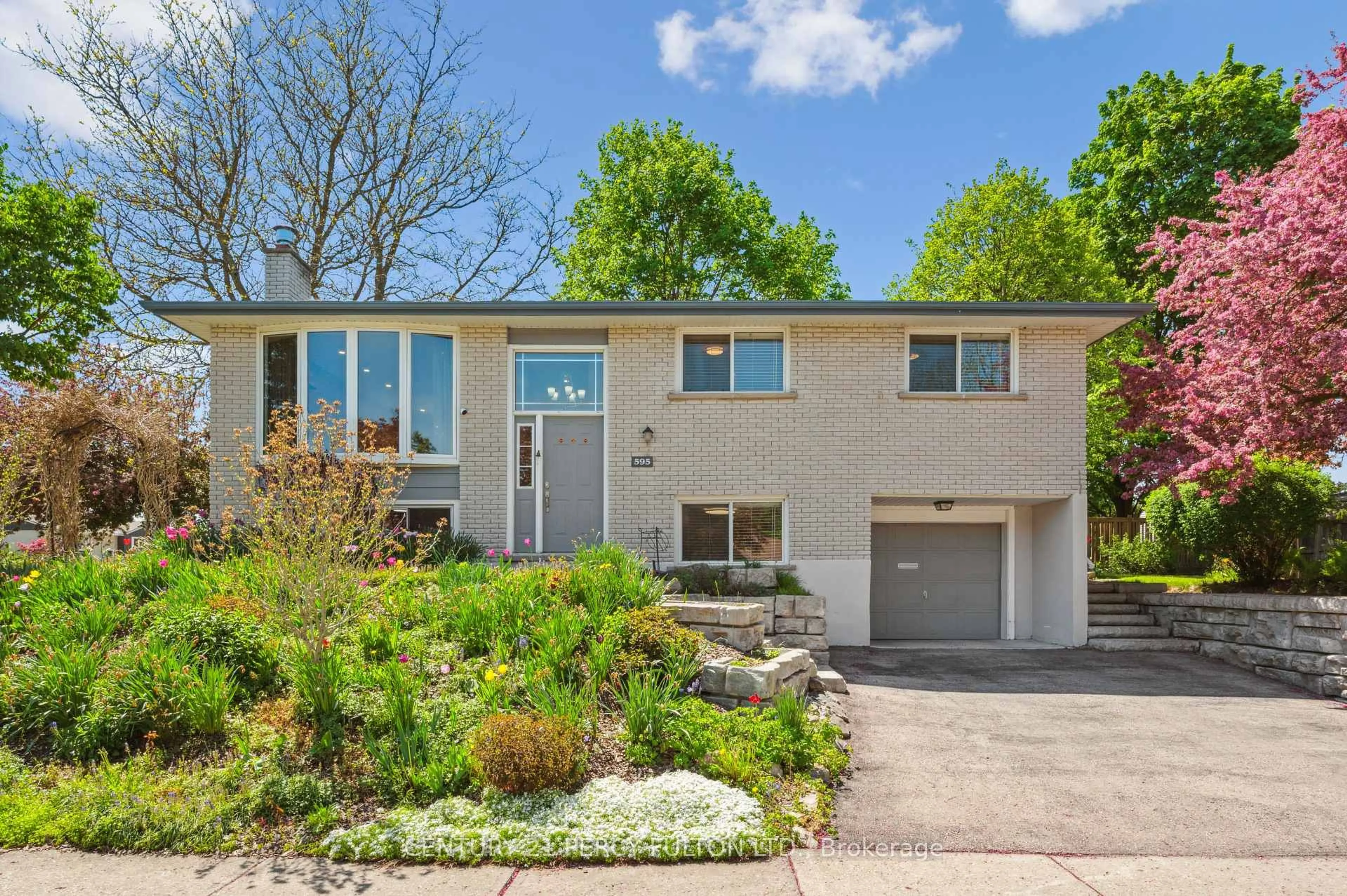 Home with brick exterior material, street for 595 Northgate Ave, Waterloo Ontario N2L 4R1