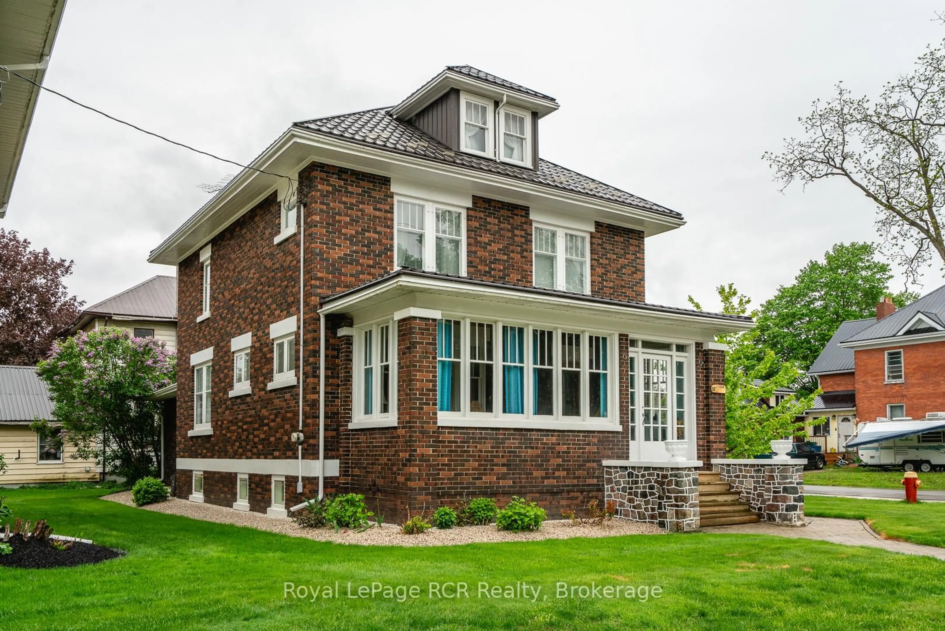 Home with brick exterior material, unknown for 57 Elora St, Minto Ontario N0G 1M0