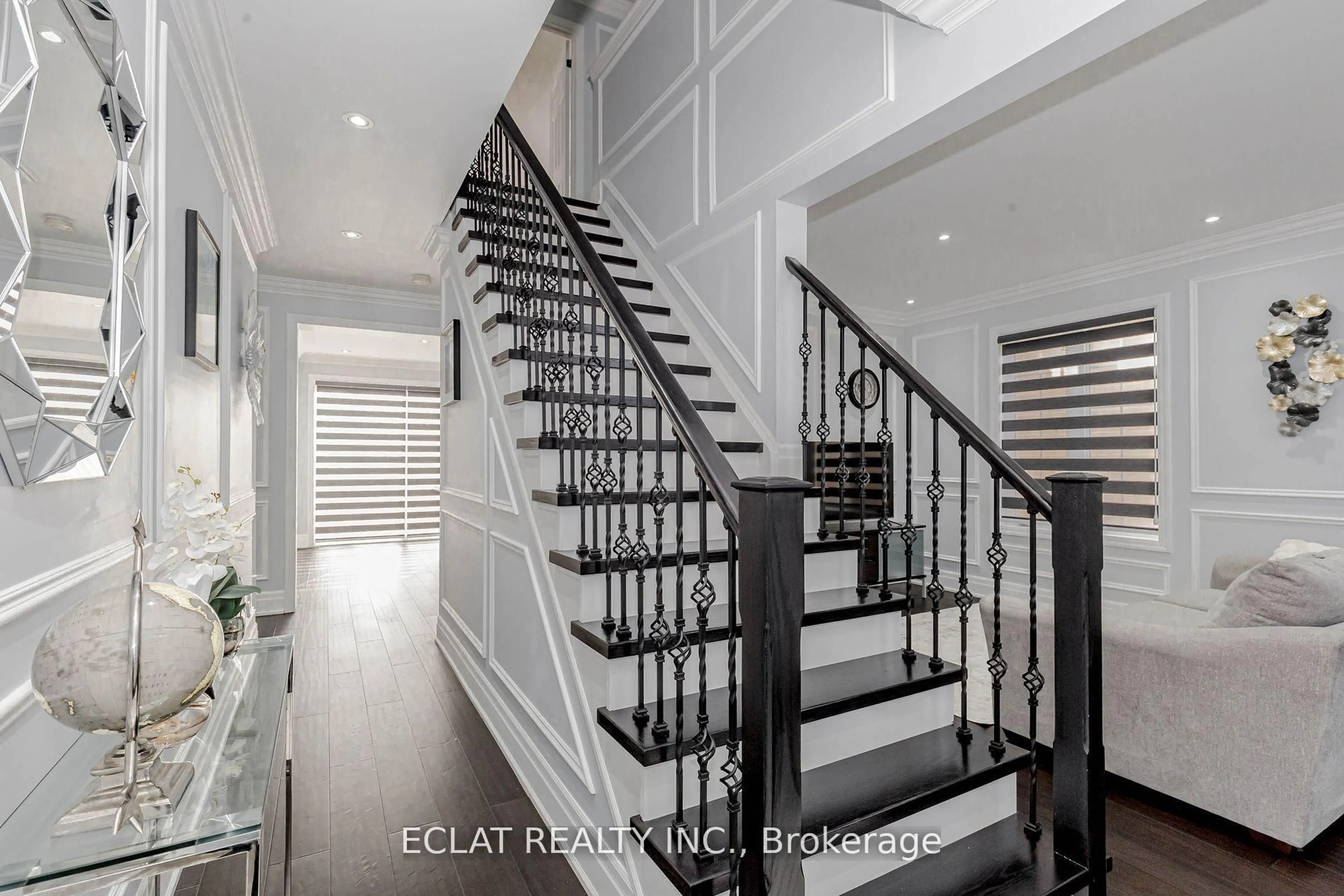 Unknown for 32 Nanaimo Cres, Hamilton Ontario L8E 0C9